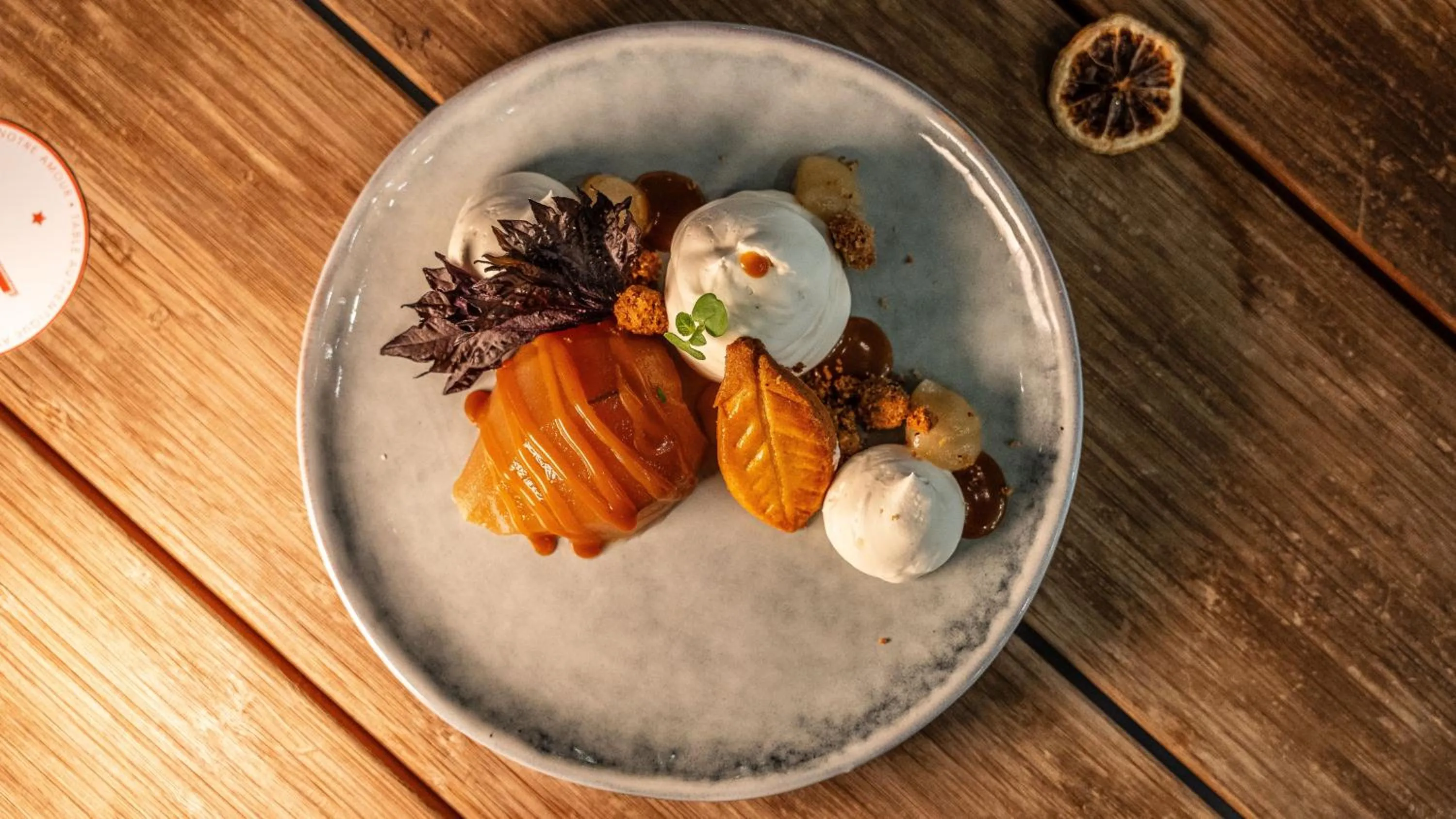 Restaurant/places to eat in ibis Marseille Centre Euromed