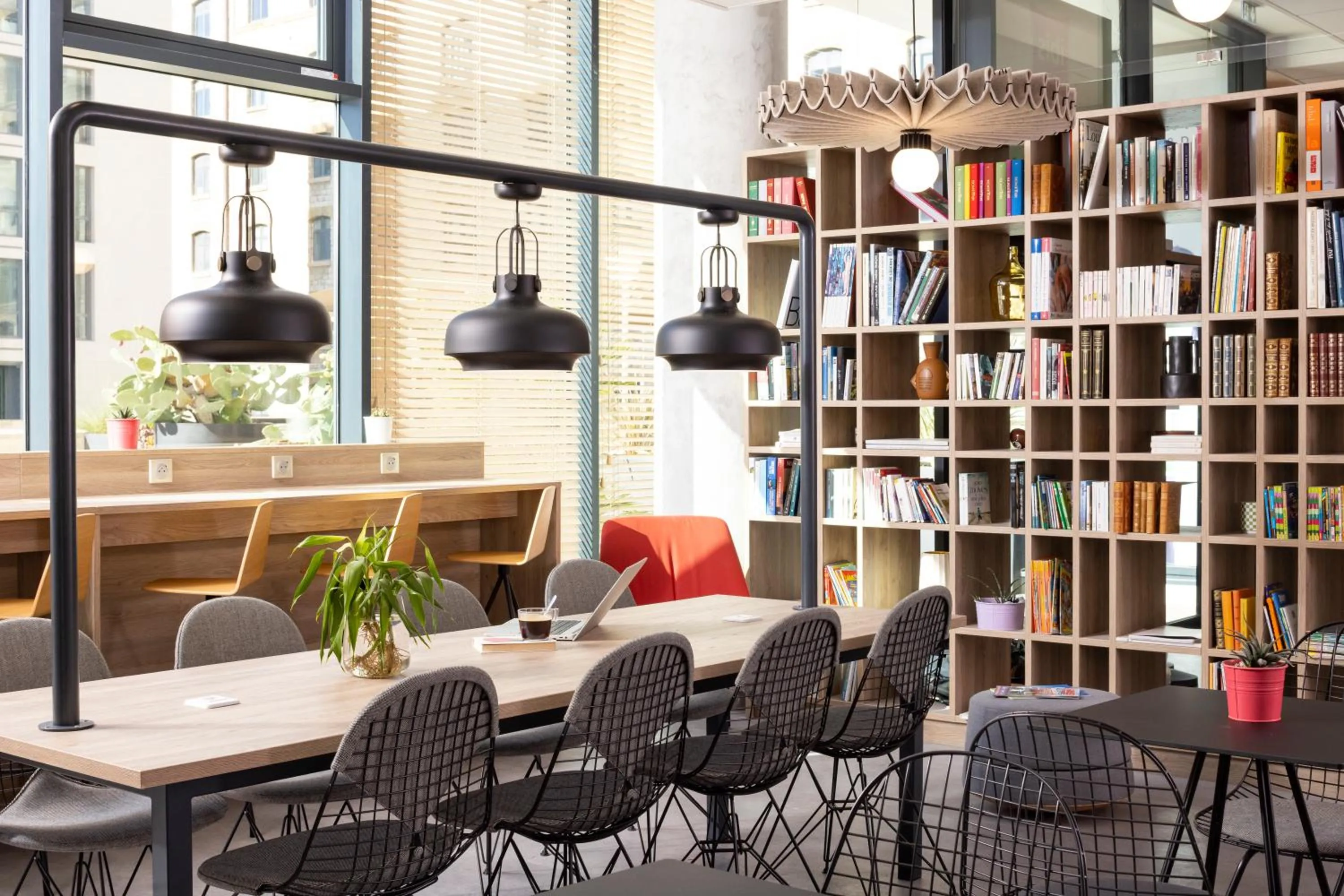 Business facilities in ibis Marseille Centre Euromed