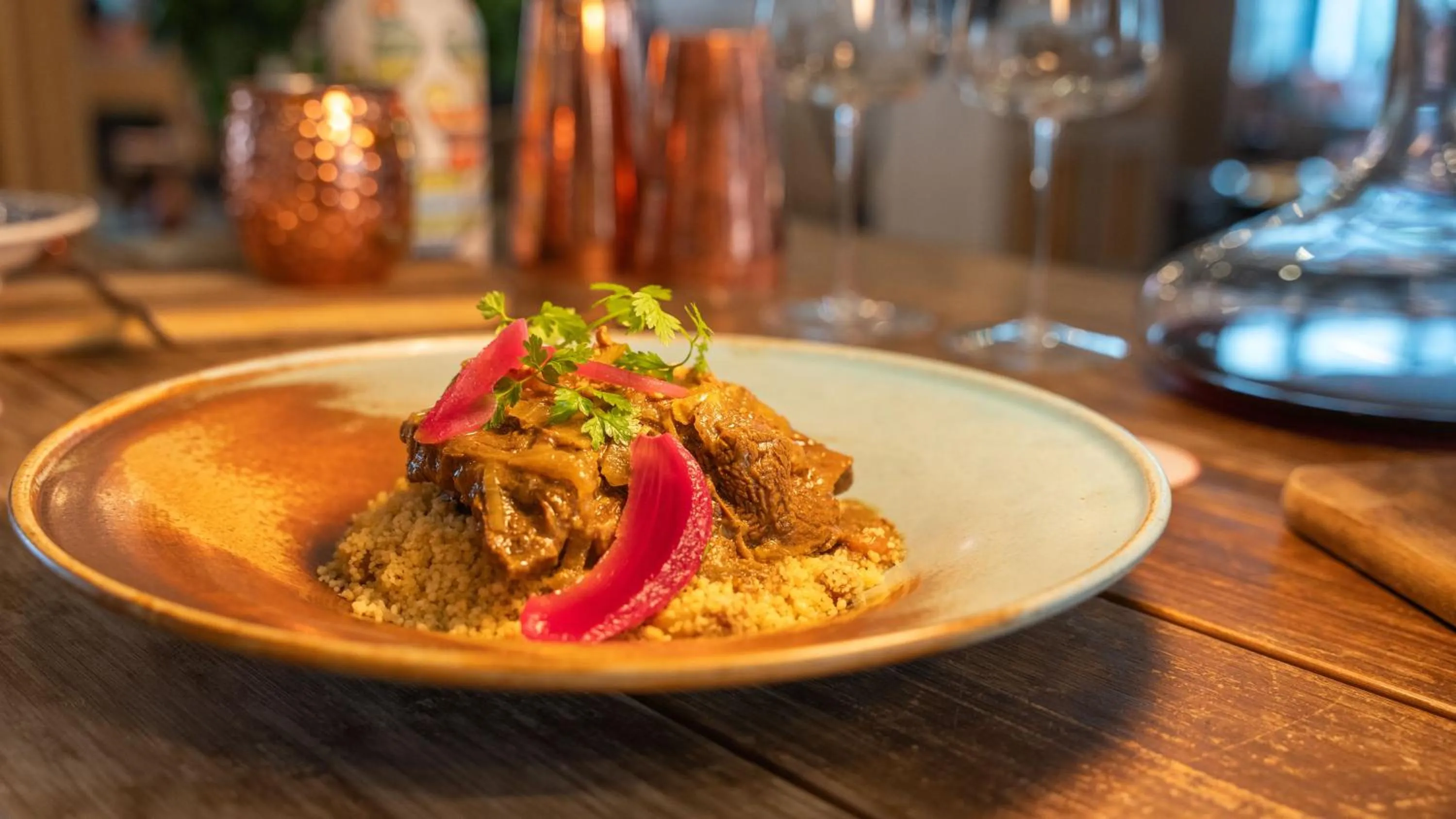 Restaurant/places to eat in ibis Marseille Centre Euromed