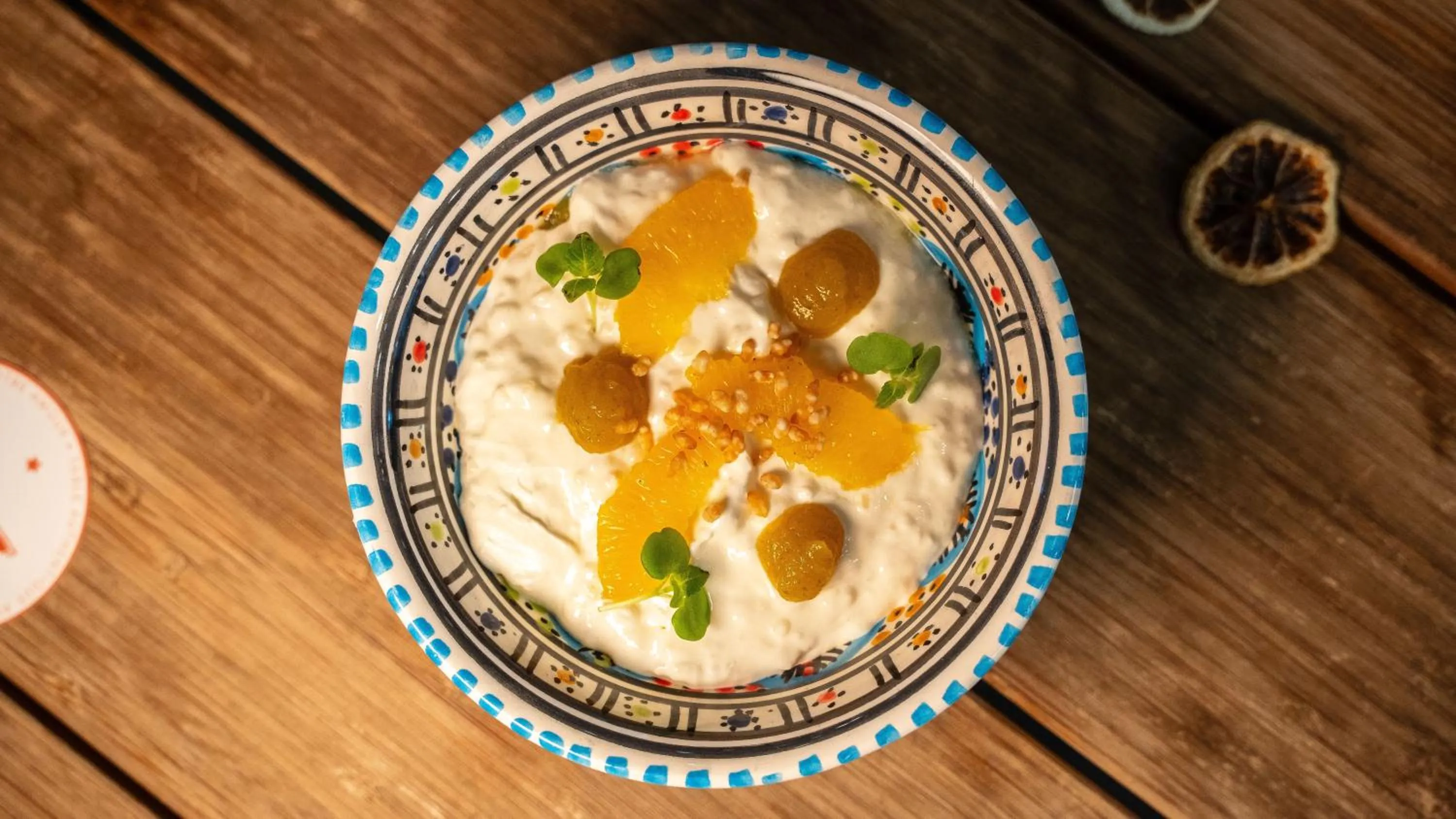 Restaurant/places to eat in ibis Marseille Centre Euromed