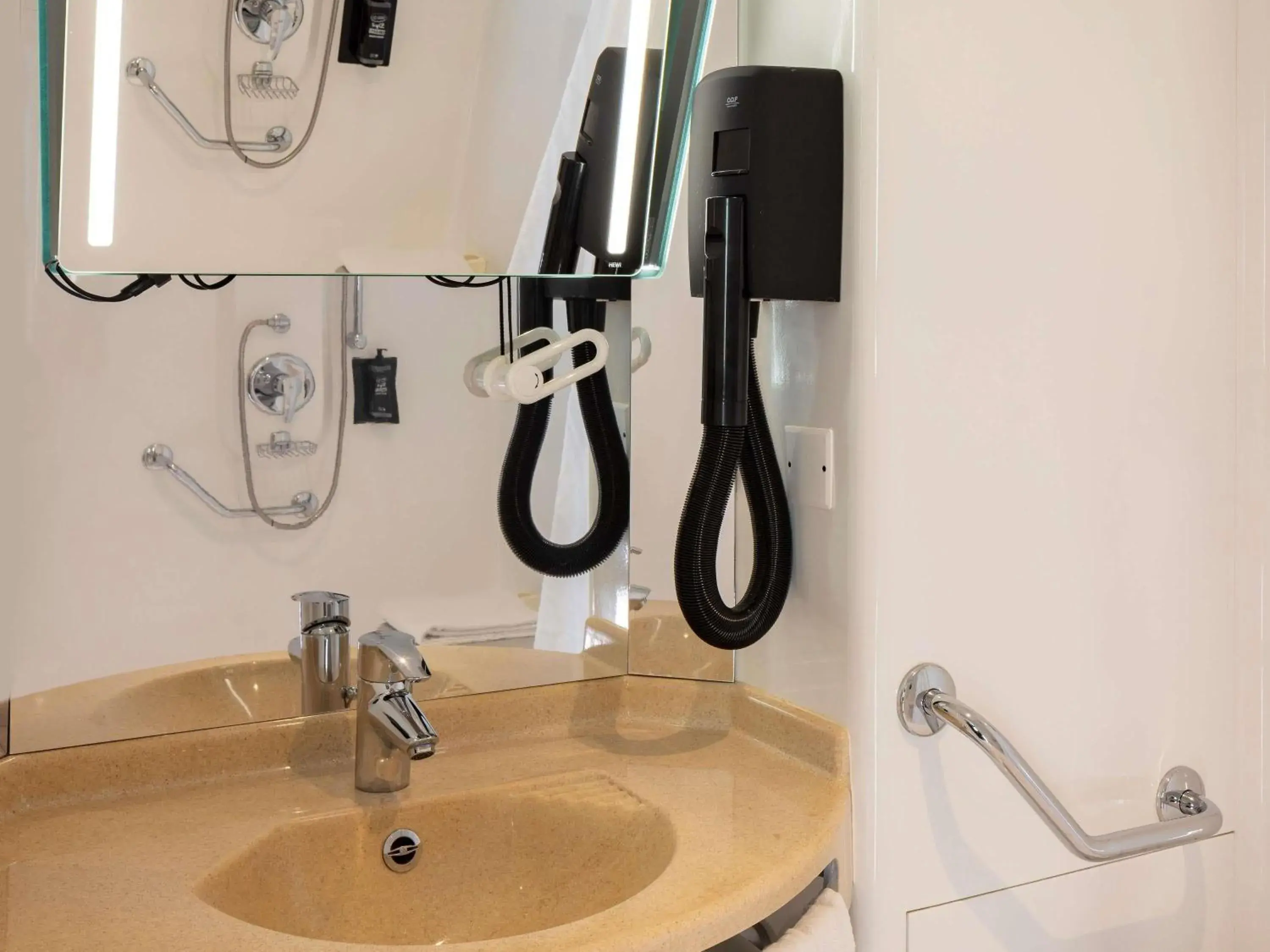 Bedroom in ibis Marseille Centre Euromed Bedroom in ibis Marseille Centre Euromed