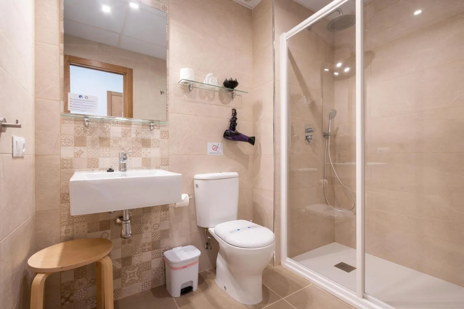 Bathroom in Plaza de la Luz Cádiz