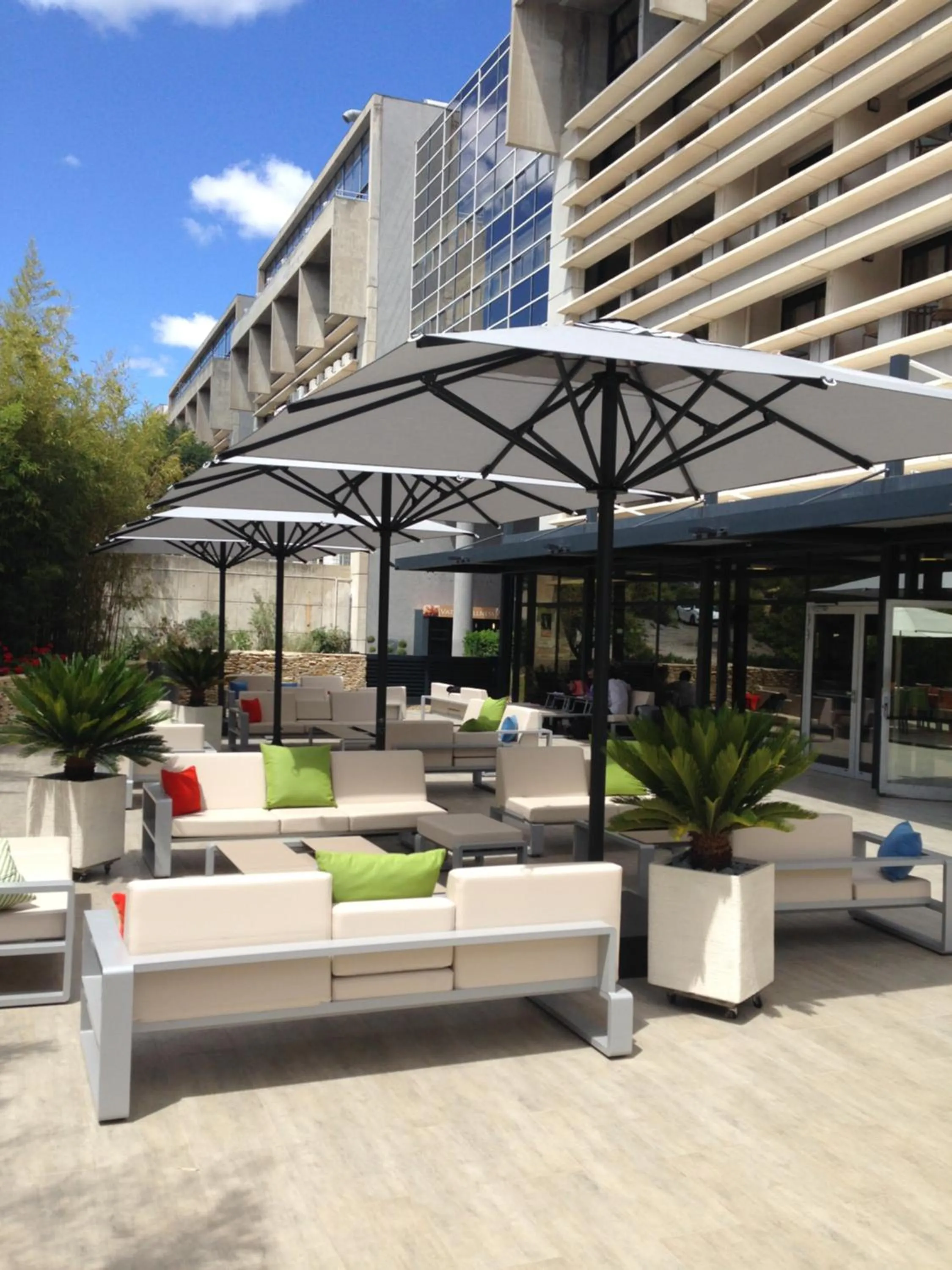 Patio in Hôtel & Spa Vatel