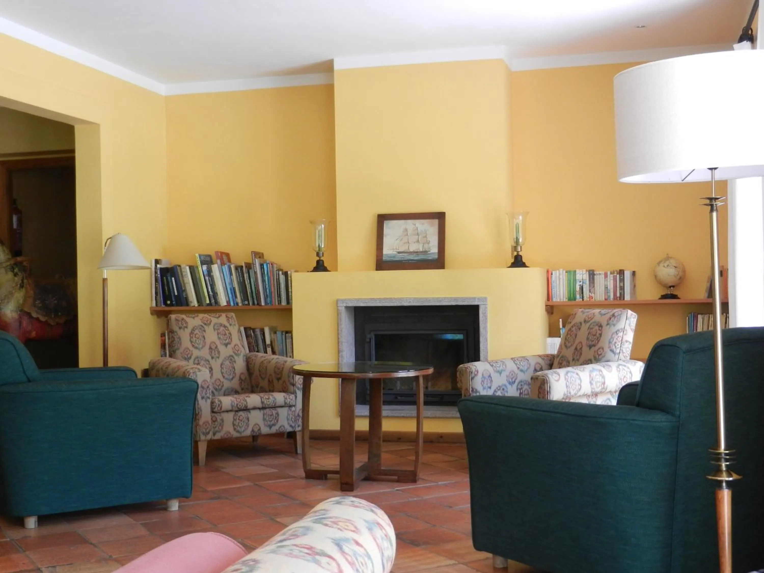 Communal lounge/ TV room in El Habana Llanes