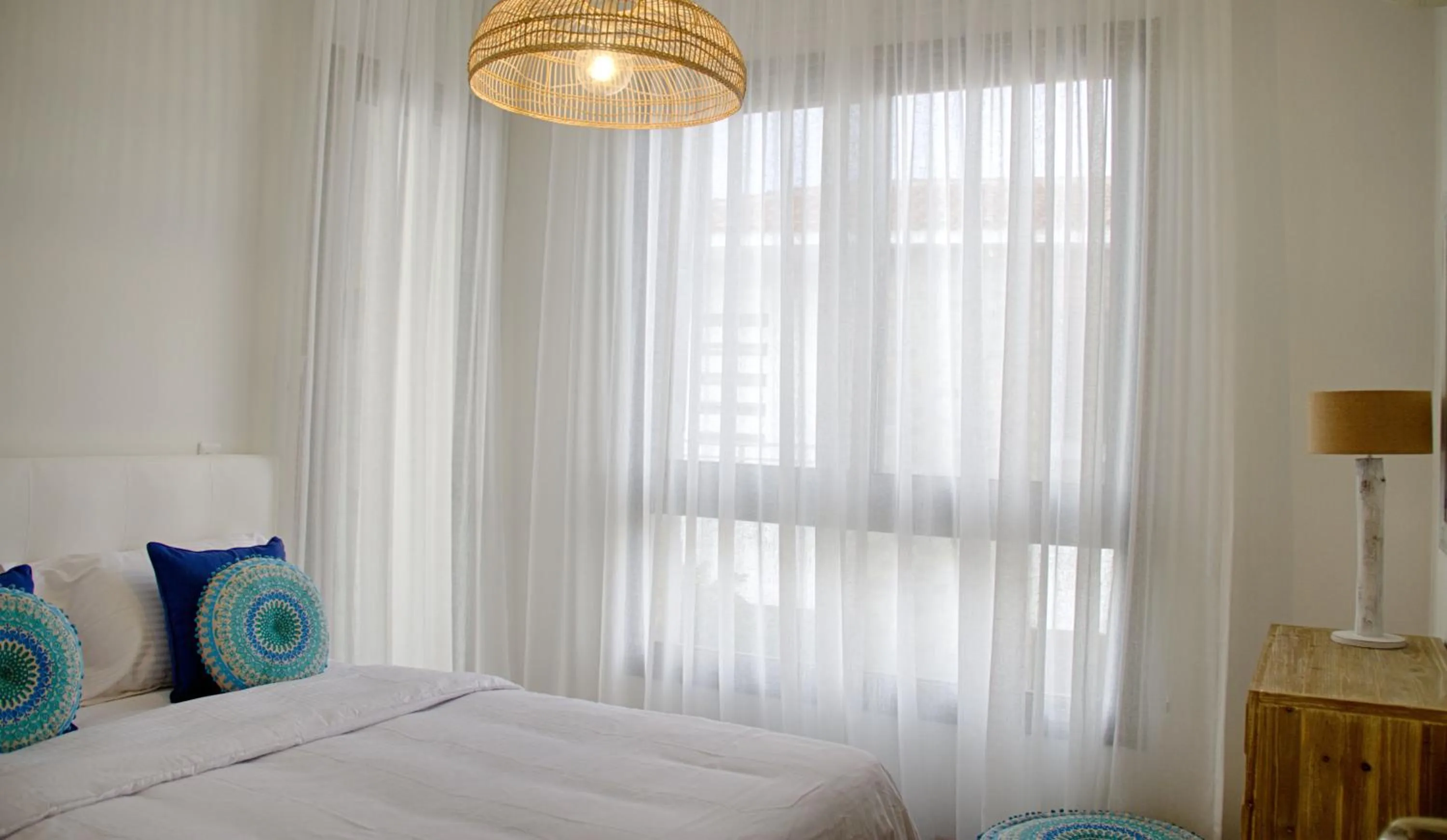 Bed in Atlantis Gardens