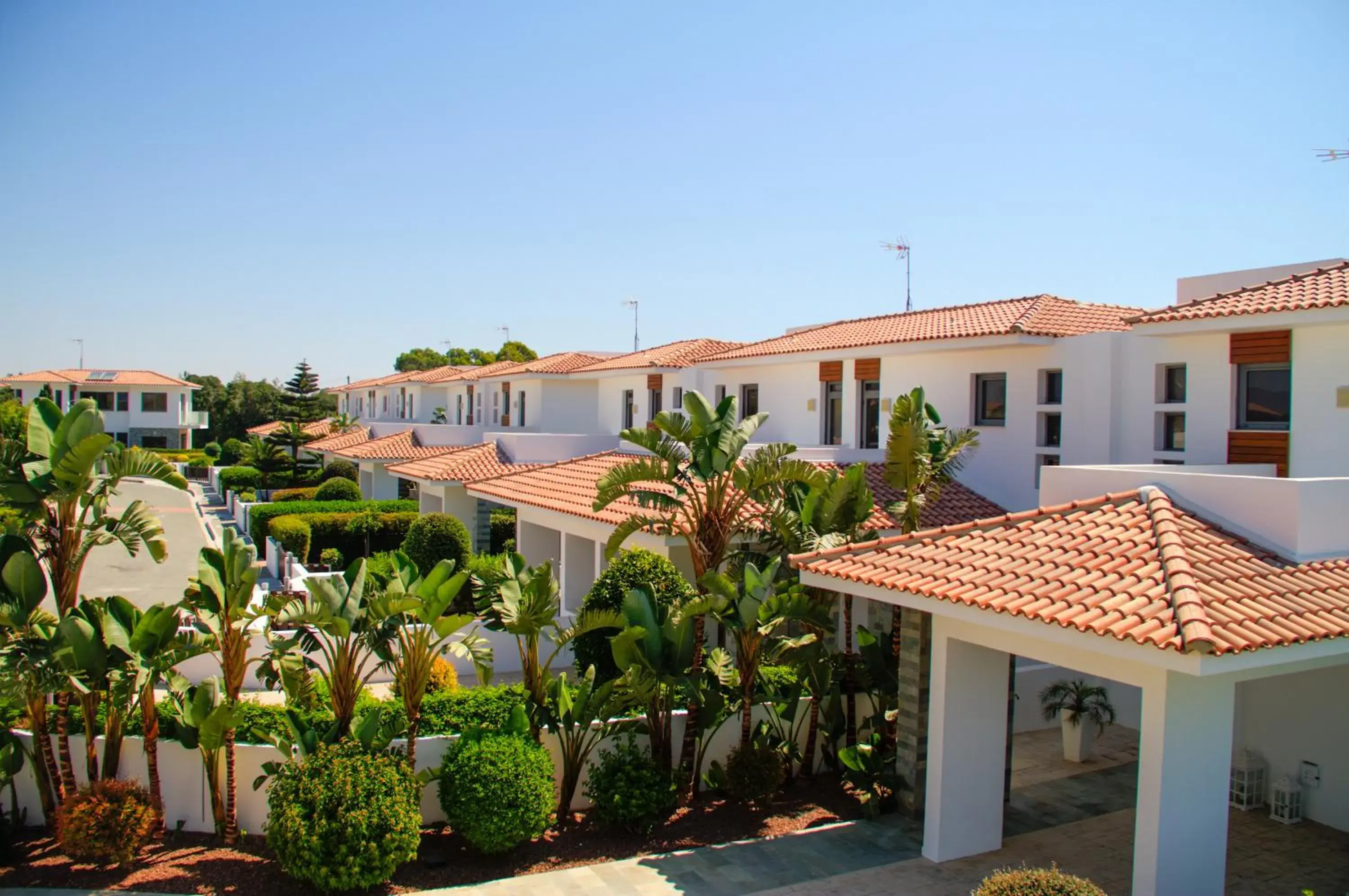 Property building in Atlantis Gardens Property building in Atlantis Gardens