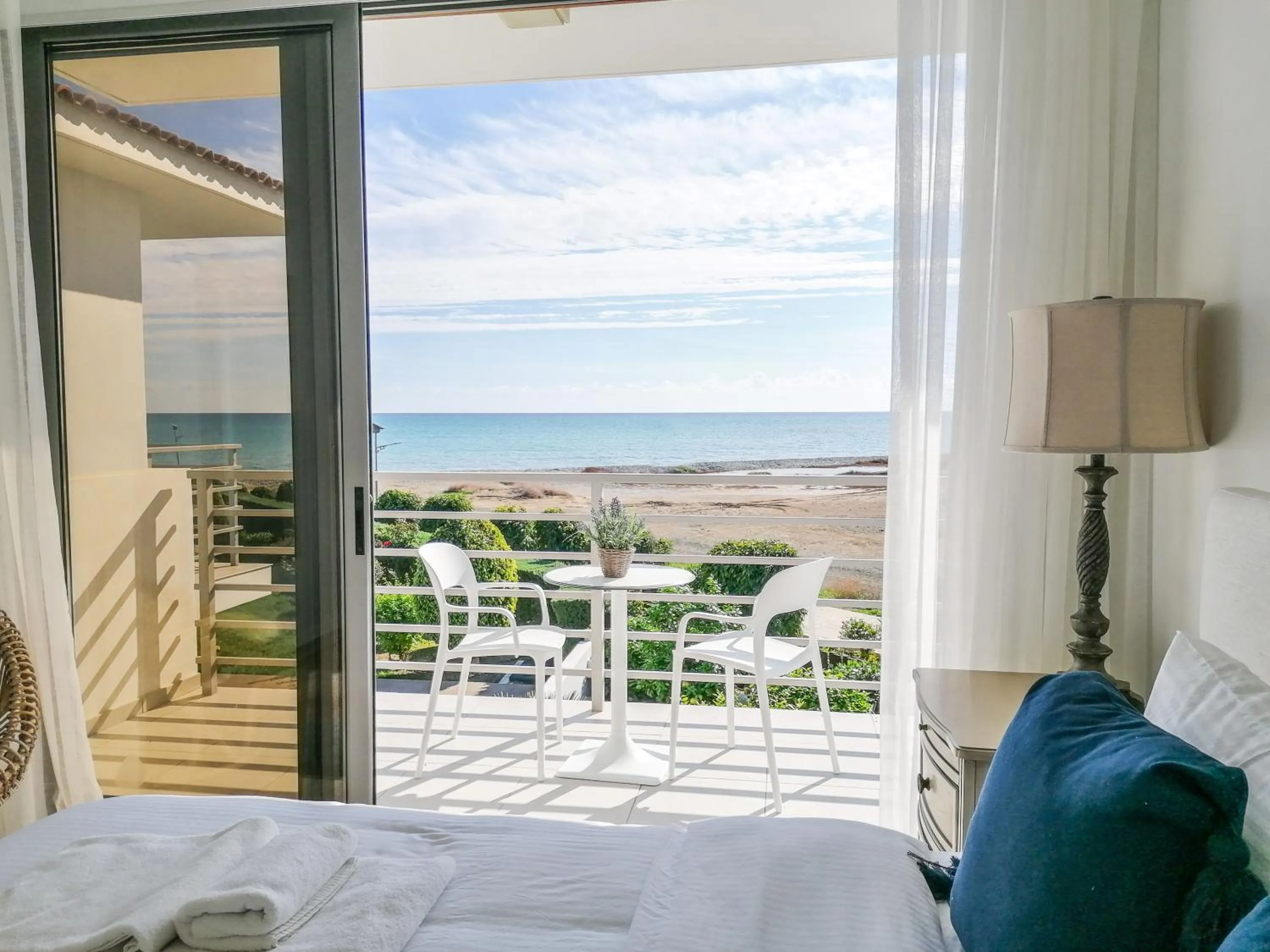 Patio, Bed in Atlantis Gardens