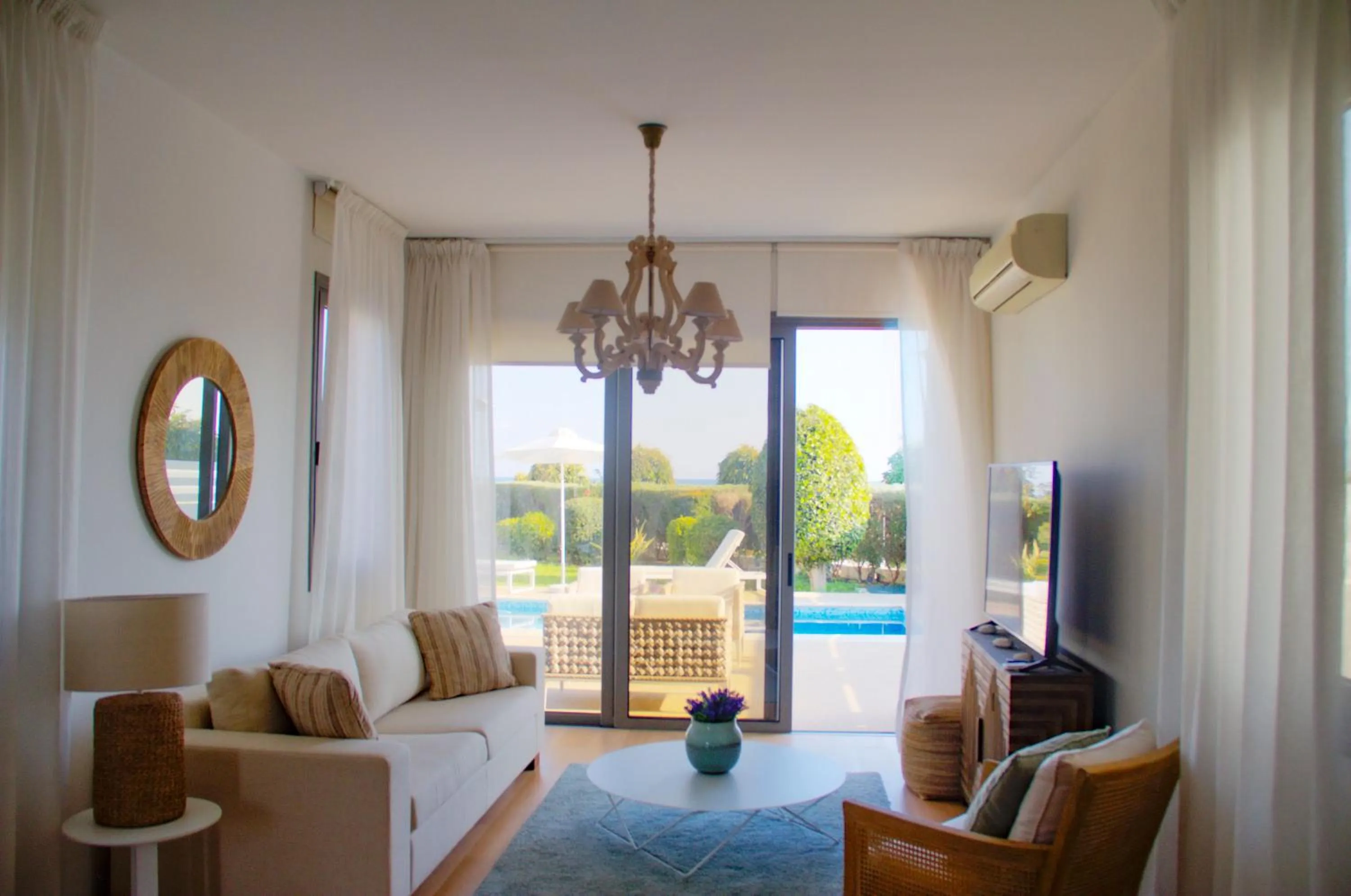 Living room in Atlantis Gardens