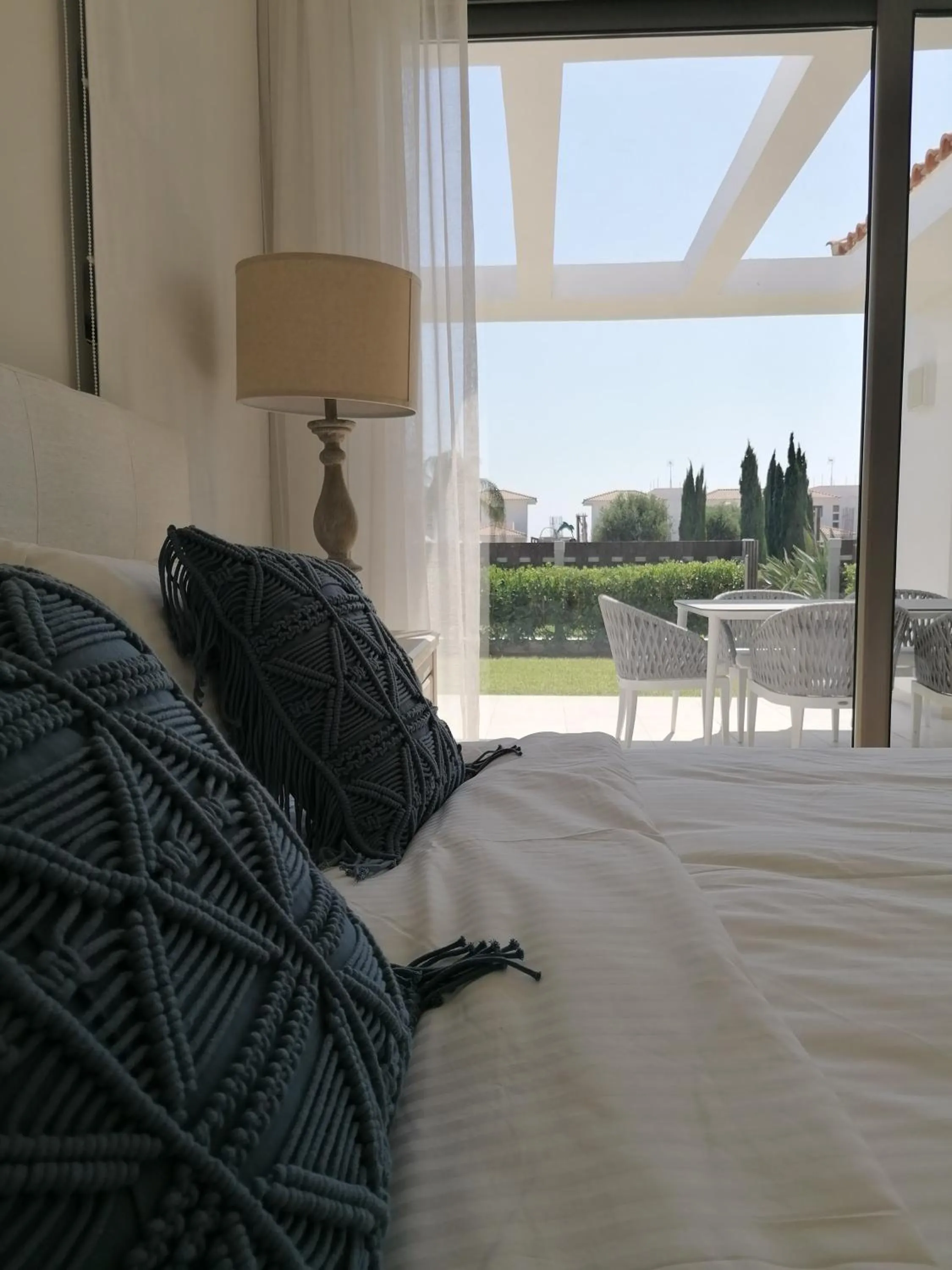 Patio, Bed in Atlantis Gardens