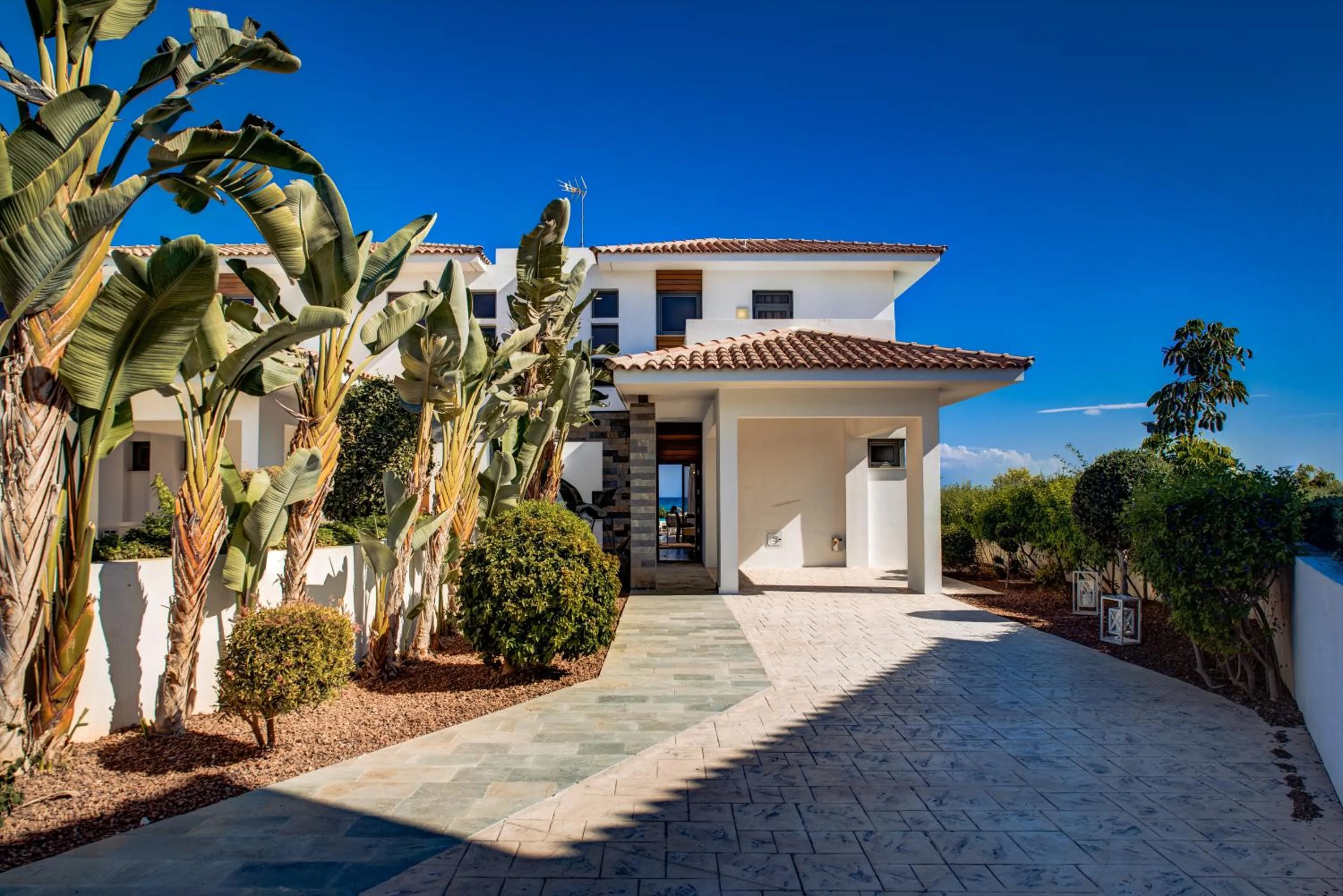 Property building in Atlantis Gardens