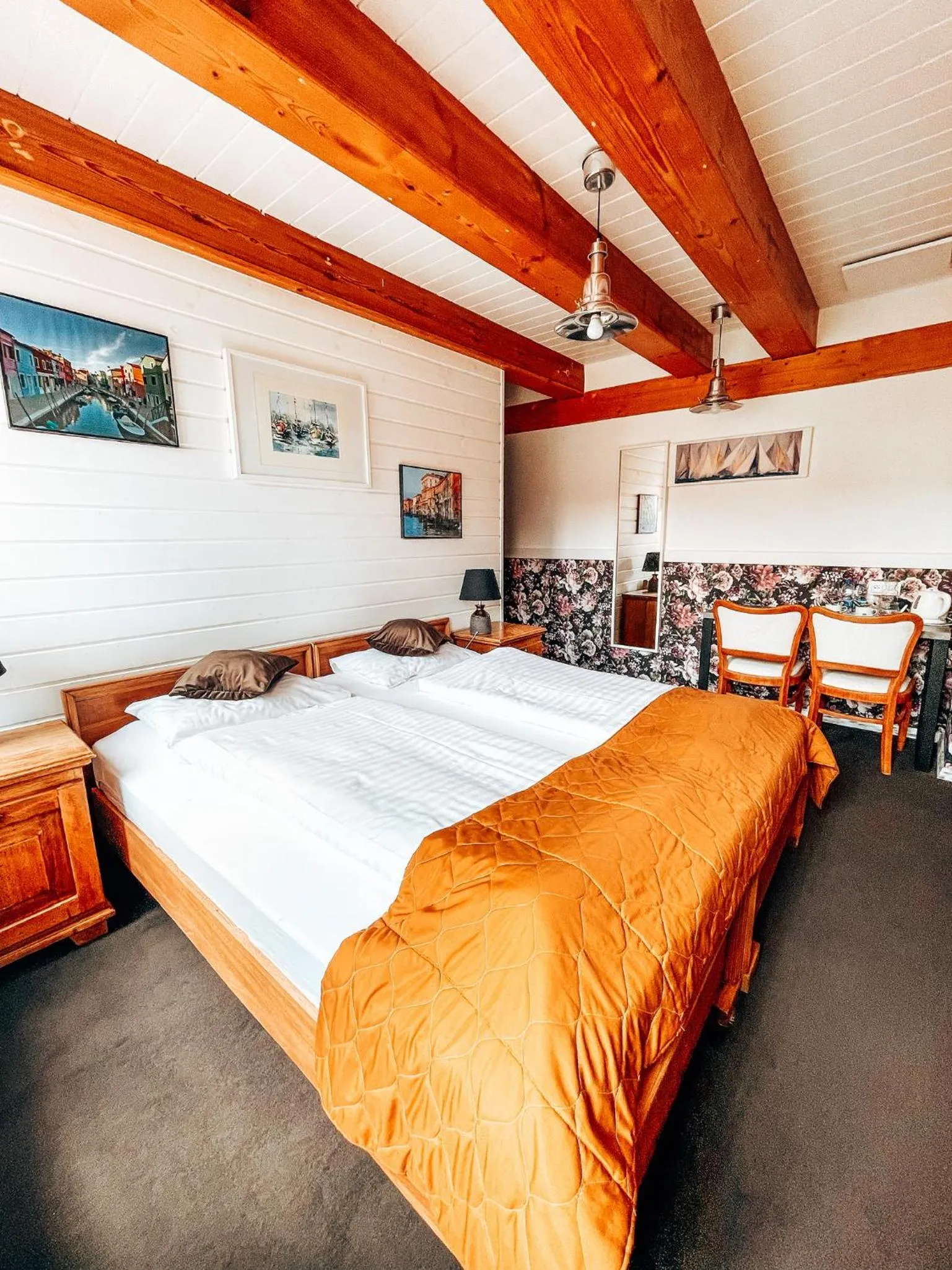 Photo of the whole room in Villa Bella Italia