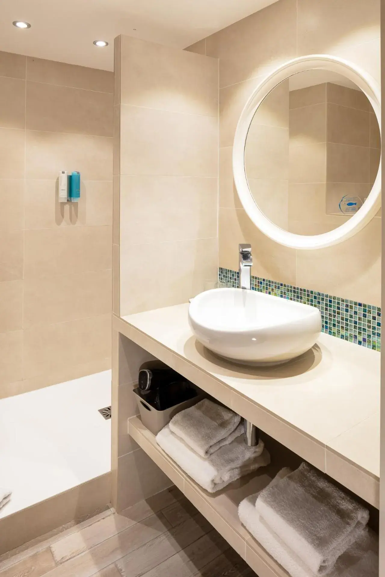 Superior Double Room in Hotel Residence Les Medes Superior Double Room in Hotel Residence Les Medes