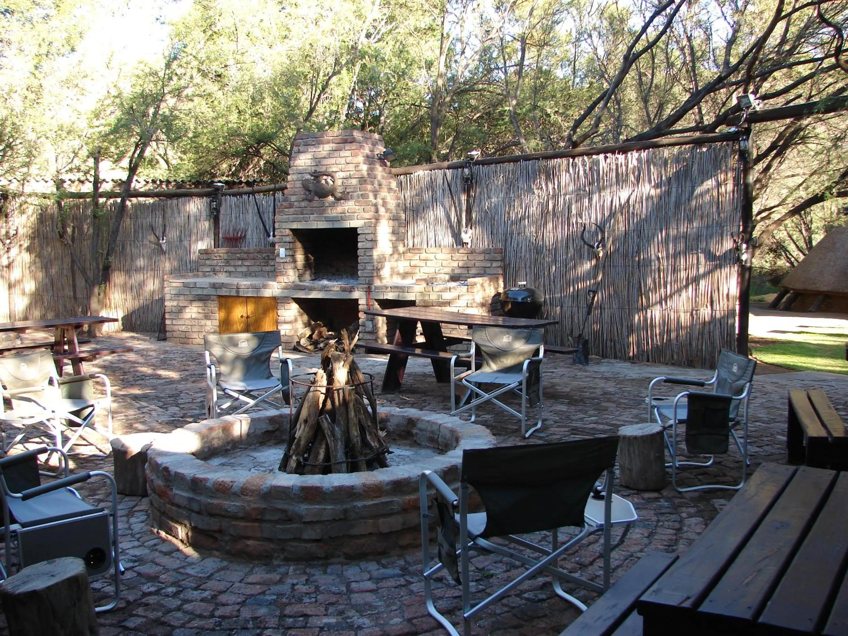 BBQ facilities in Ko Ka Tsara Bush Camp