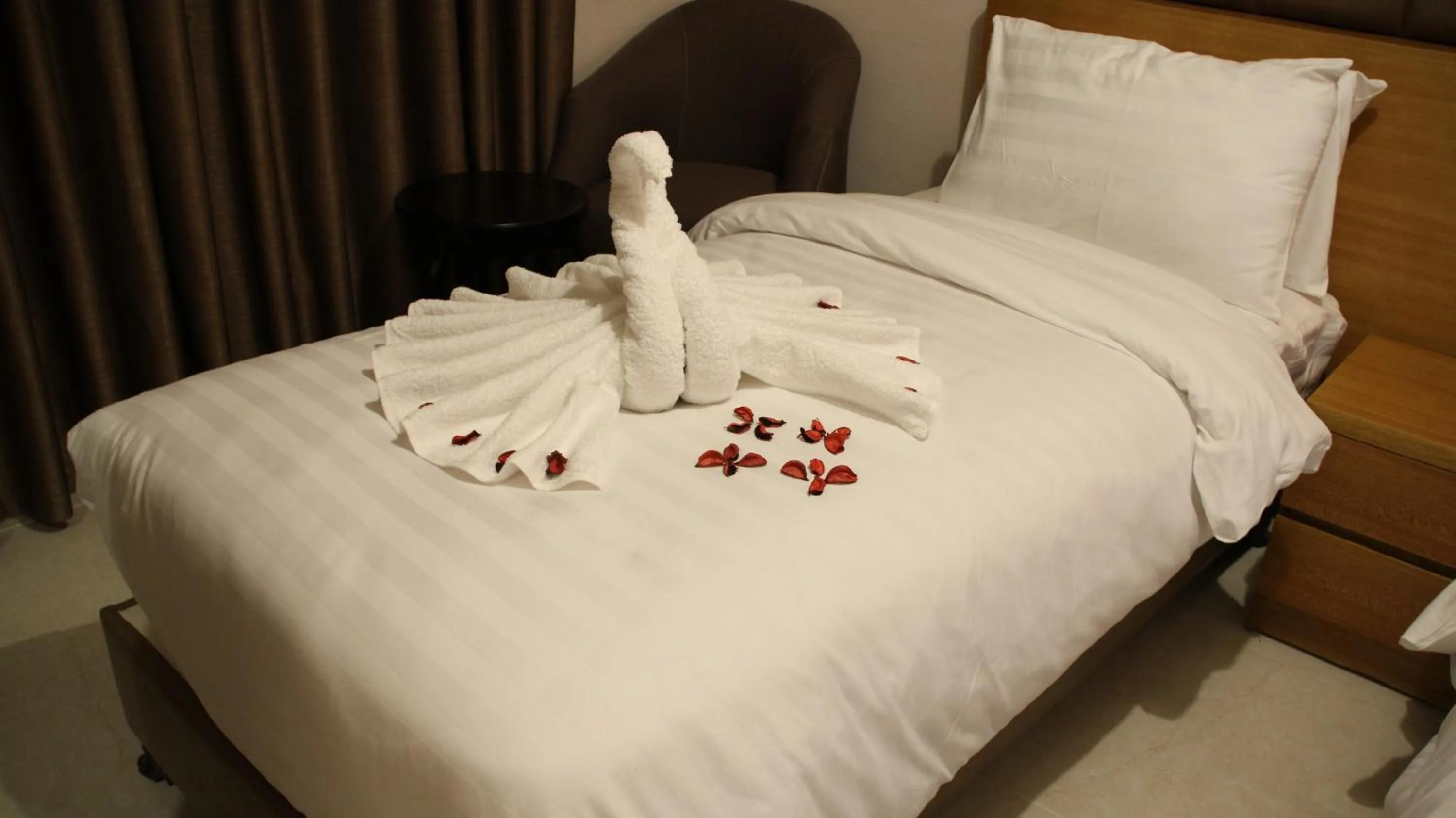 wedding in Big Ben Hotel Suites