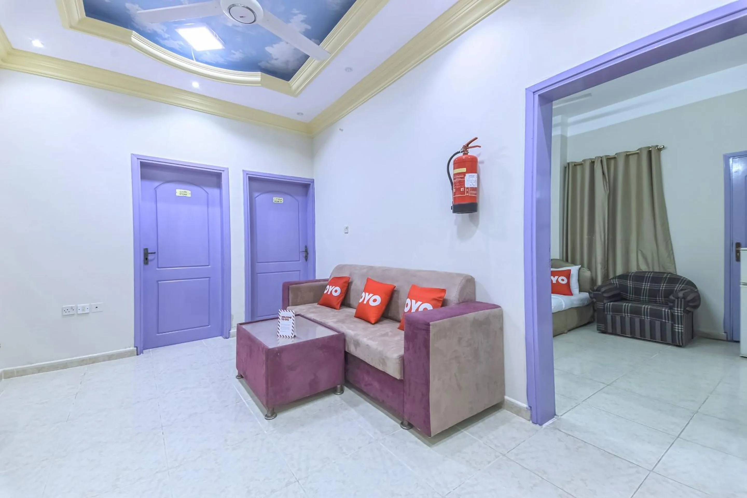 Bedroom in Super OYO 108 Marsa Al Masafar Hotel Apartment