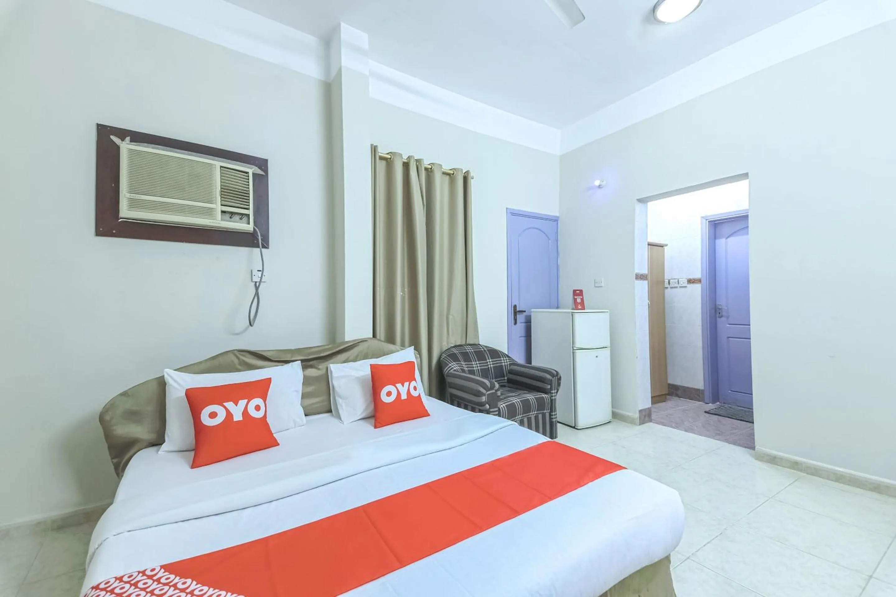 Bedroom in Super OYO 108 Marsa Al Masafar Hotel Apartment