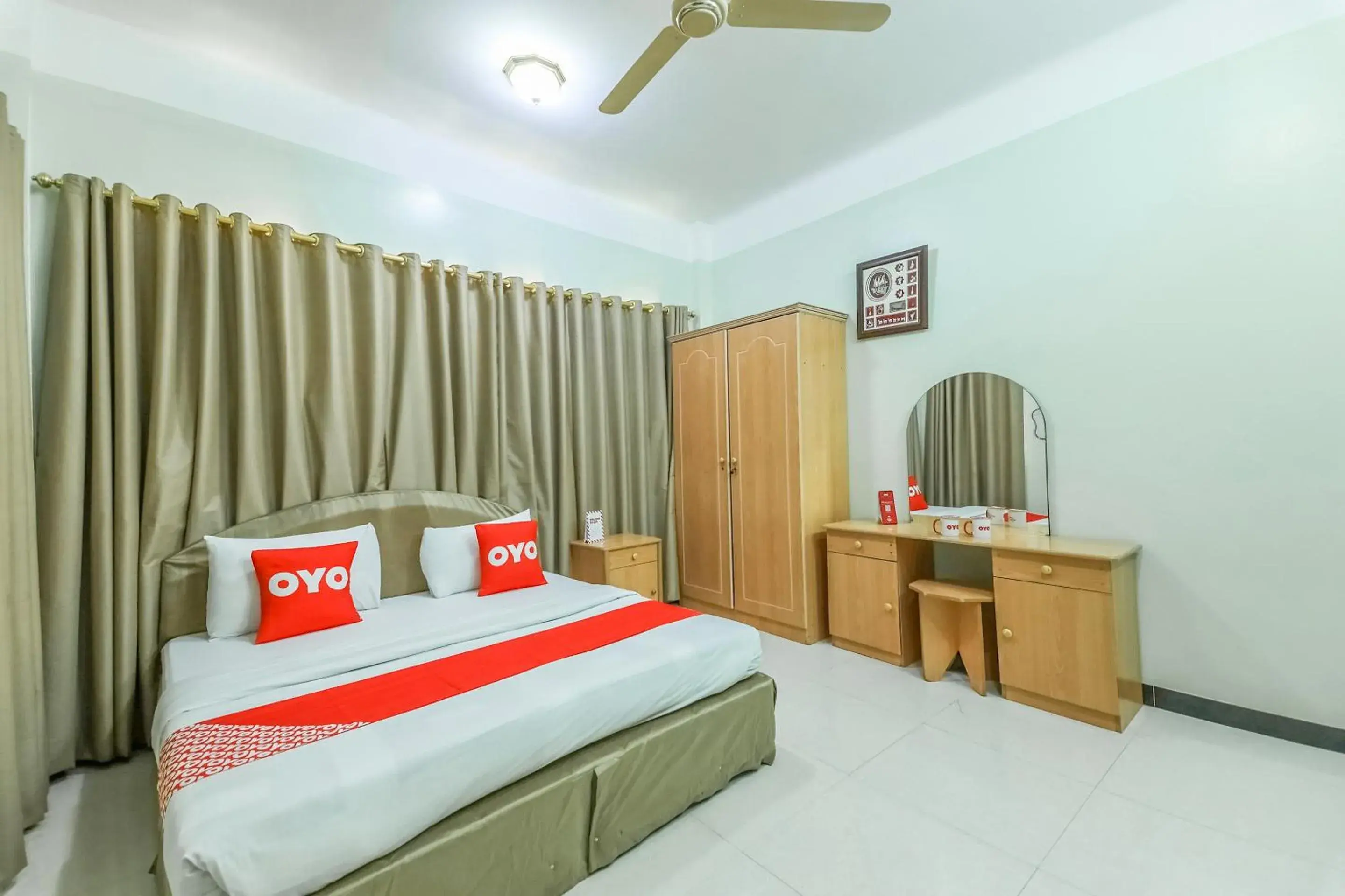 Bedroom in Super OYO 108 Marsa Al Masafar Hotel Apartment Bedroom in Super OYO 108 Marsa Al Masafar Hotel Apartment