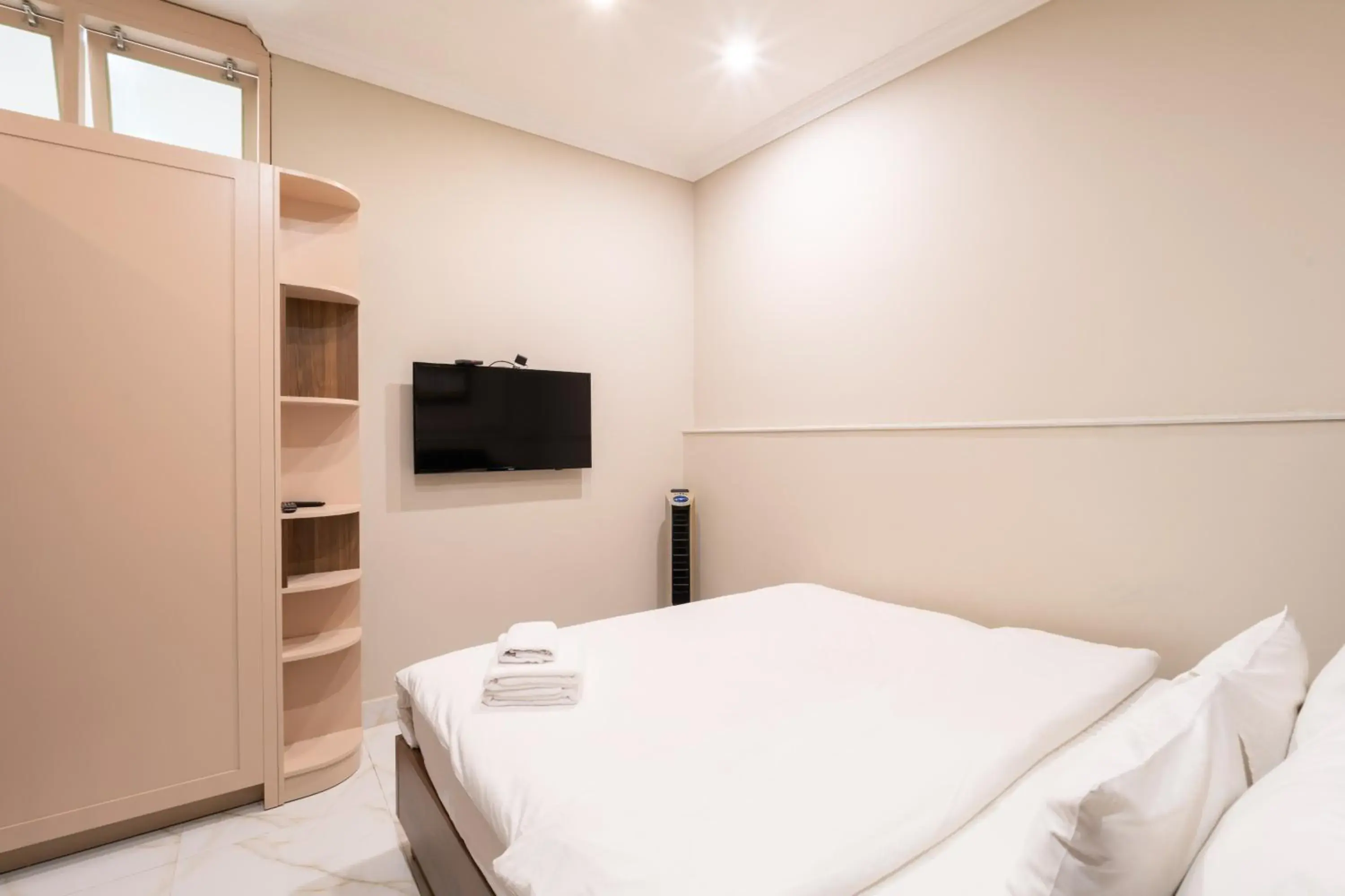 Bed in N Queen Apartment Hotel Bed in N Queen Apartment Hotel