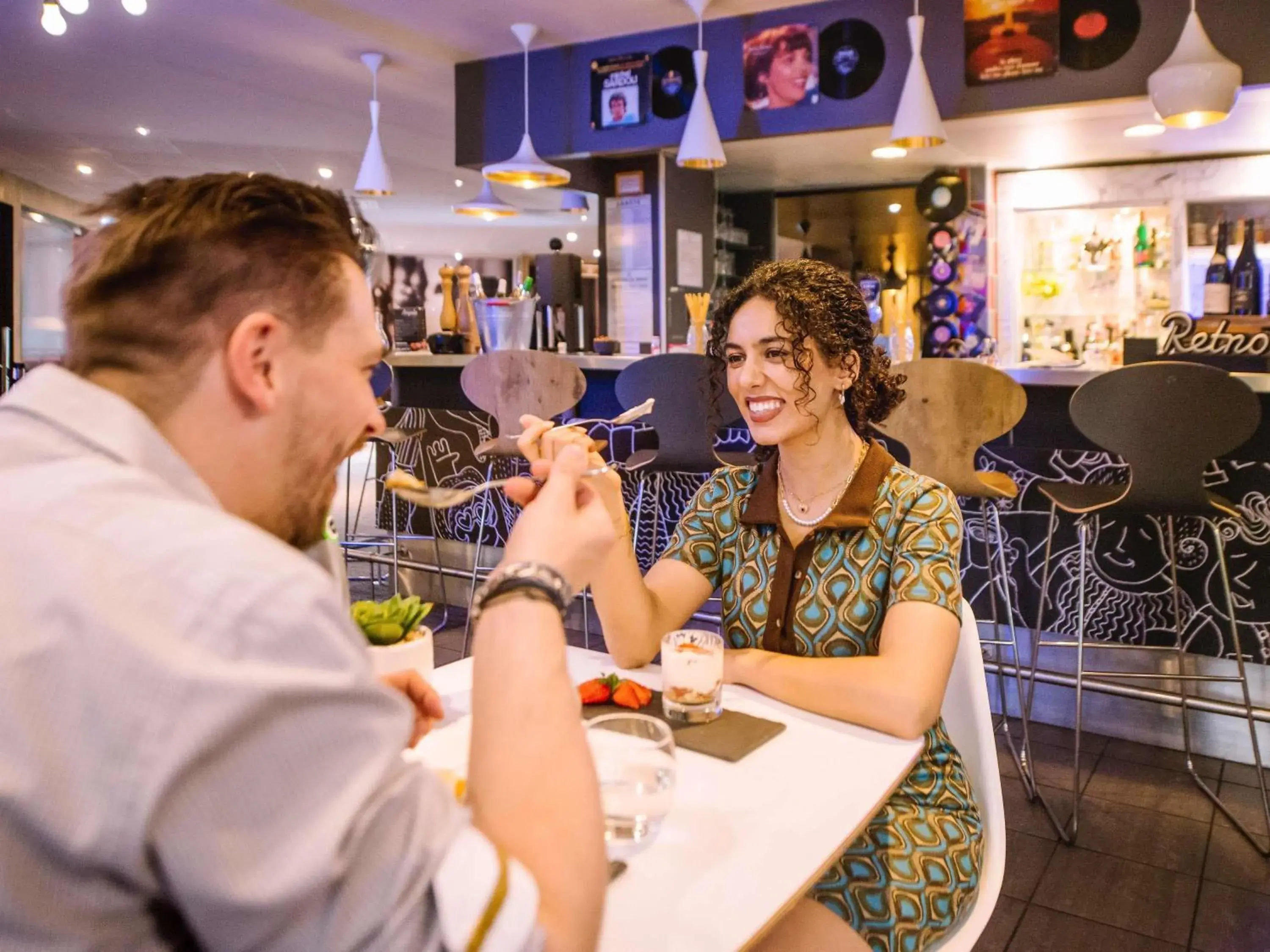 Lounge or bar in ibis Avignon Centre Gare Lounge or bar in ibis Avignon Centre Gare