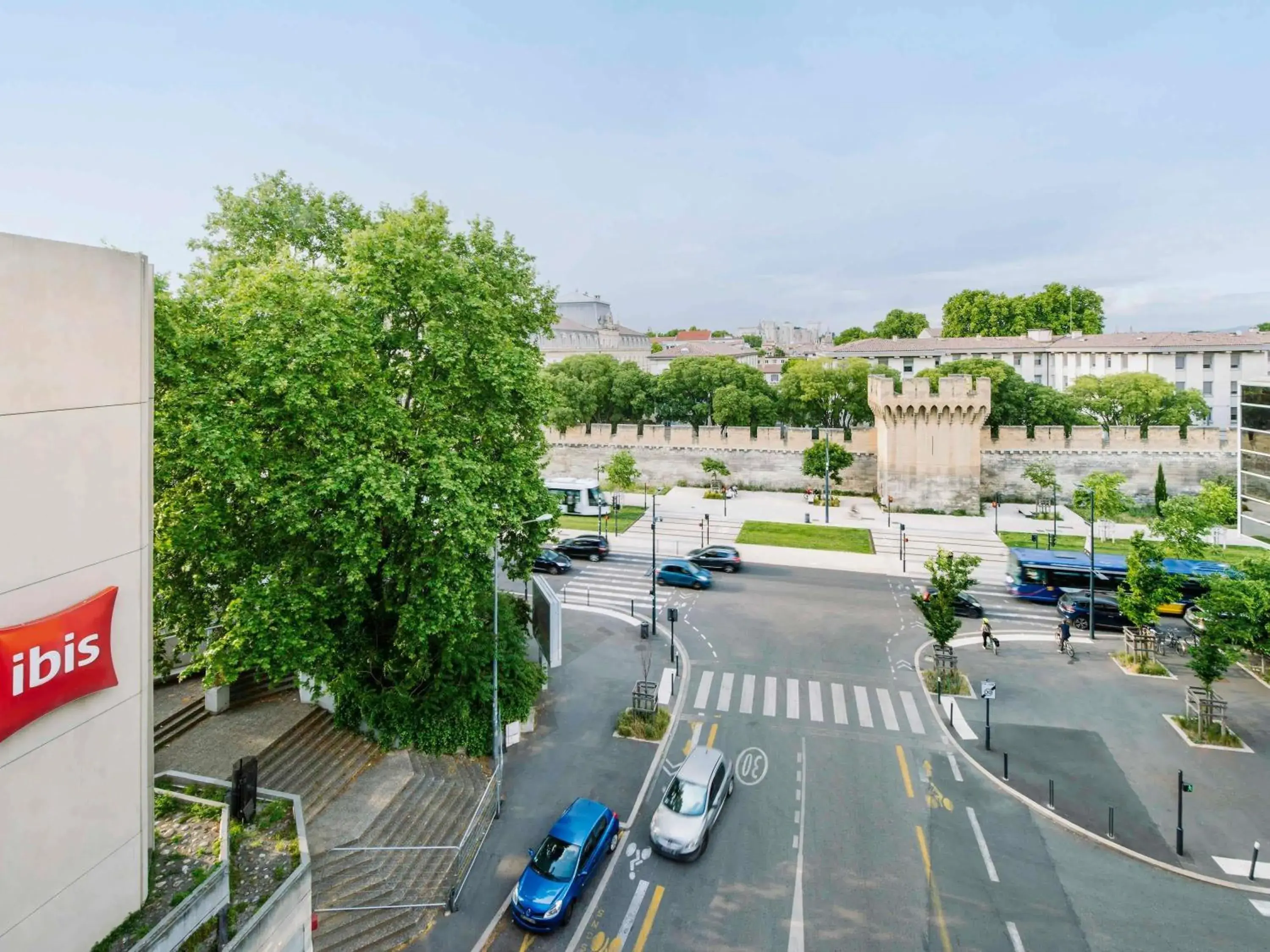 Property building in ibis Avignon Centre Gare Property building in ibis Avignon Centre Gare