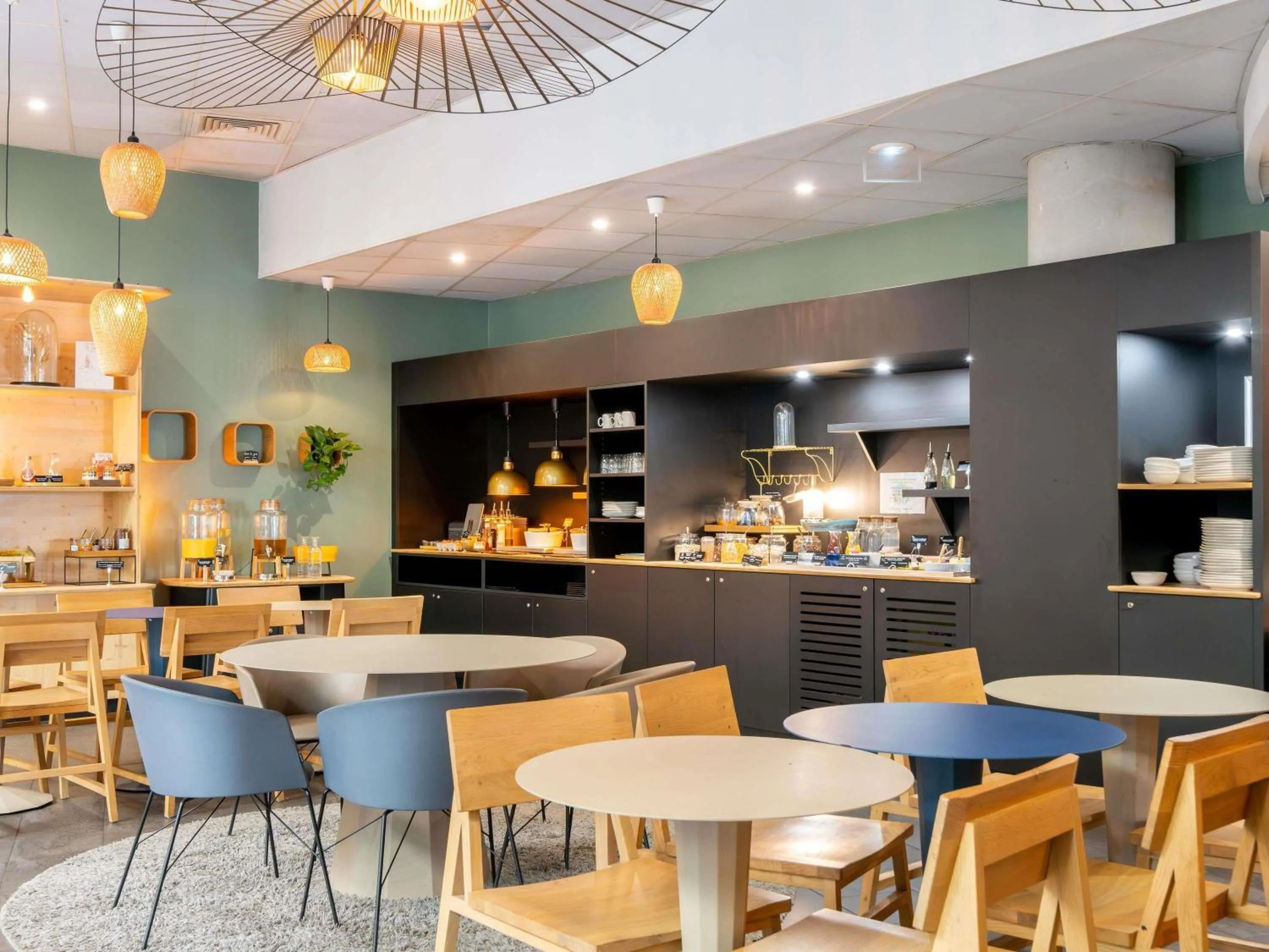 Breakfast in Novotel Suites Cannes Centre