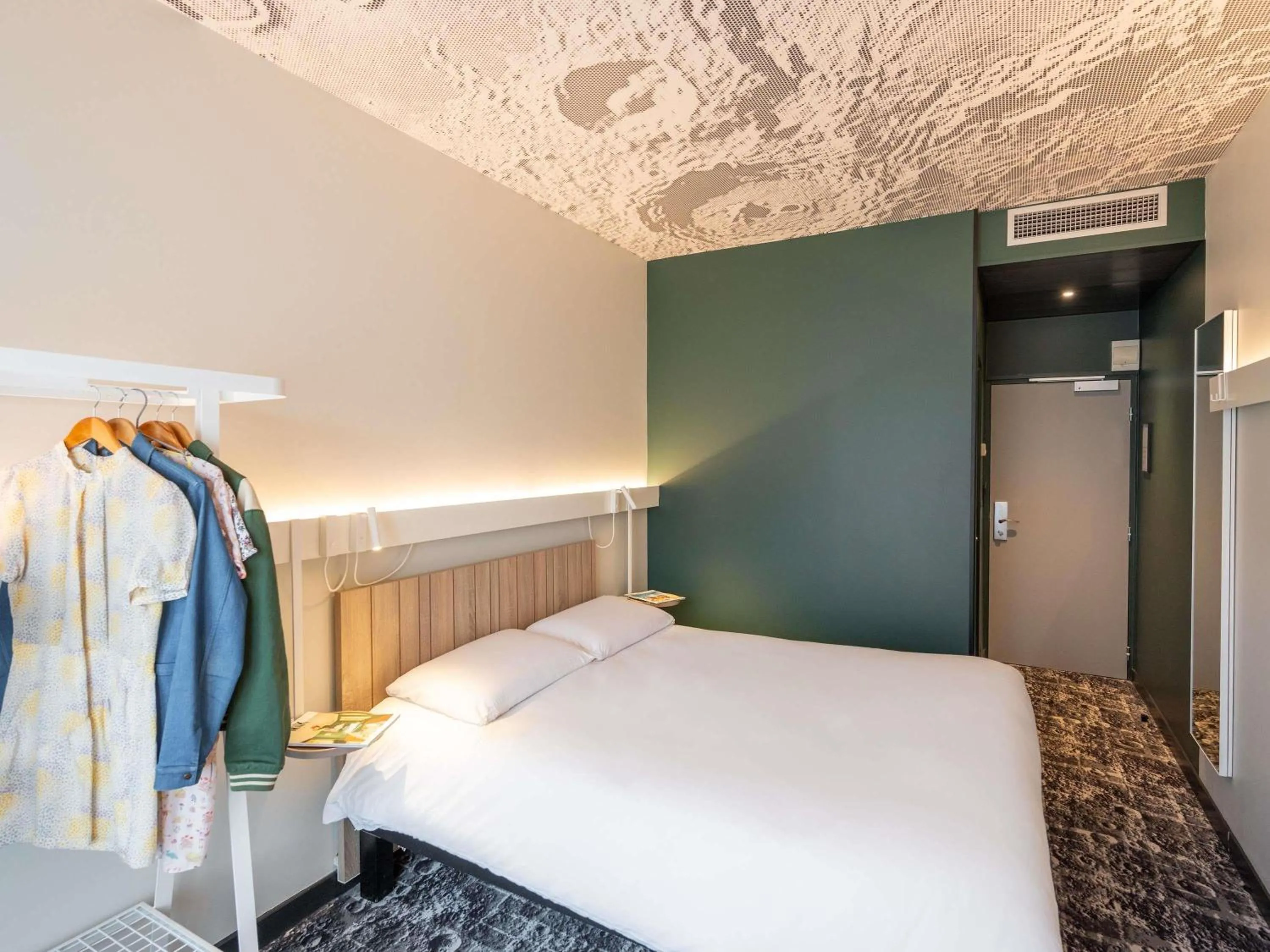 Bedroom, Bed in ibis Lyon Centre Perrache