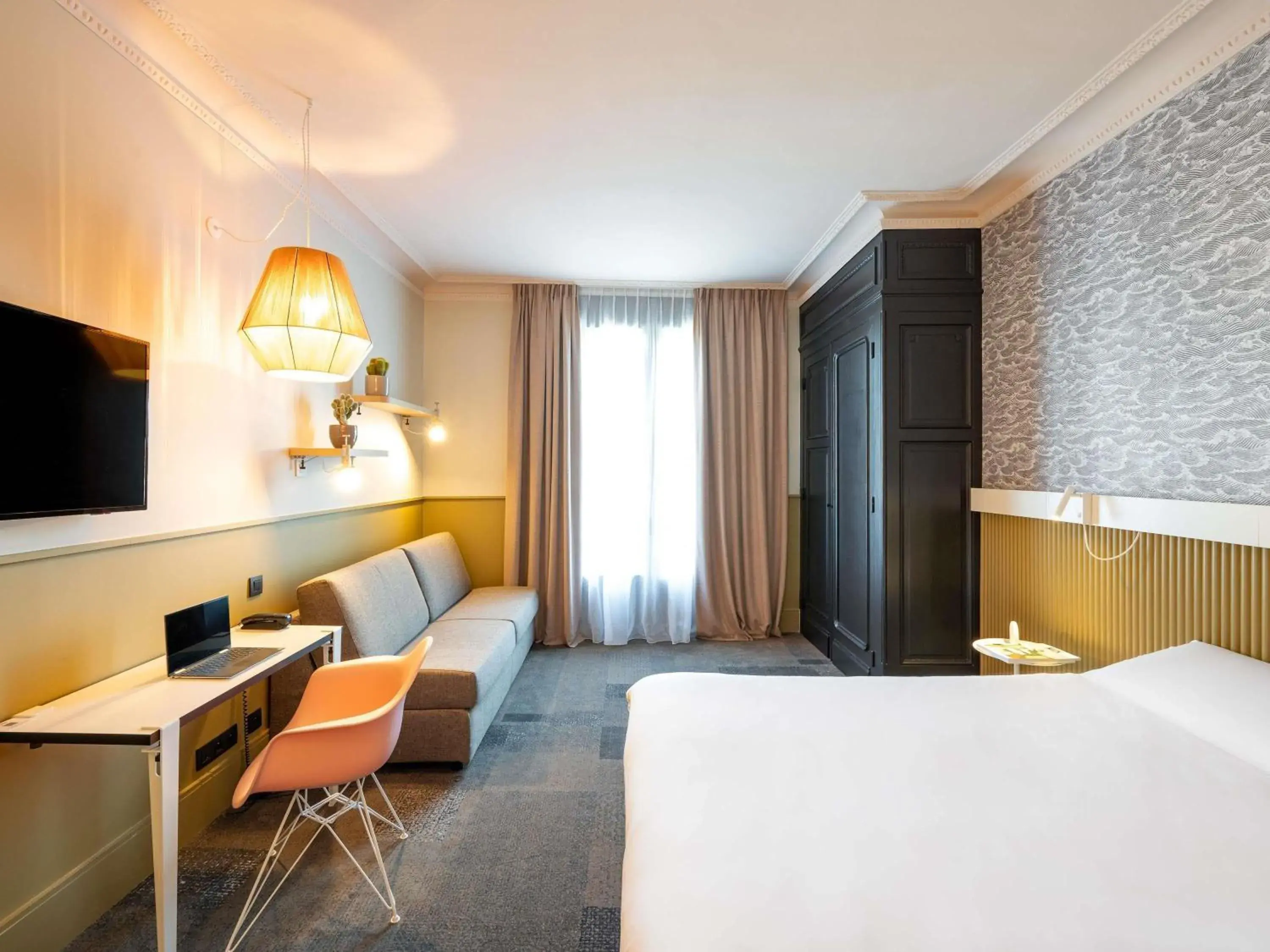 Bedroom, Bed in ibis Lyon Centre Perrache Bedroom, Bed in ibis Lyon Centre Perrache