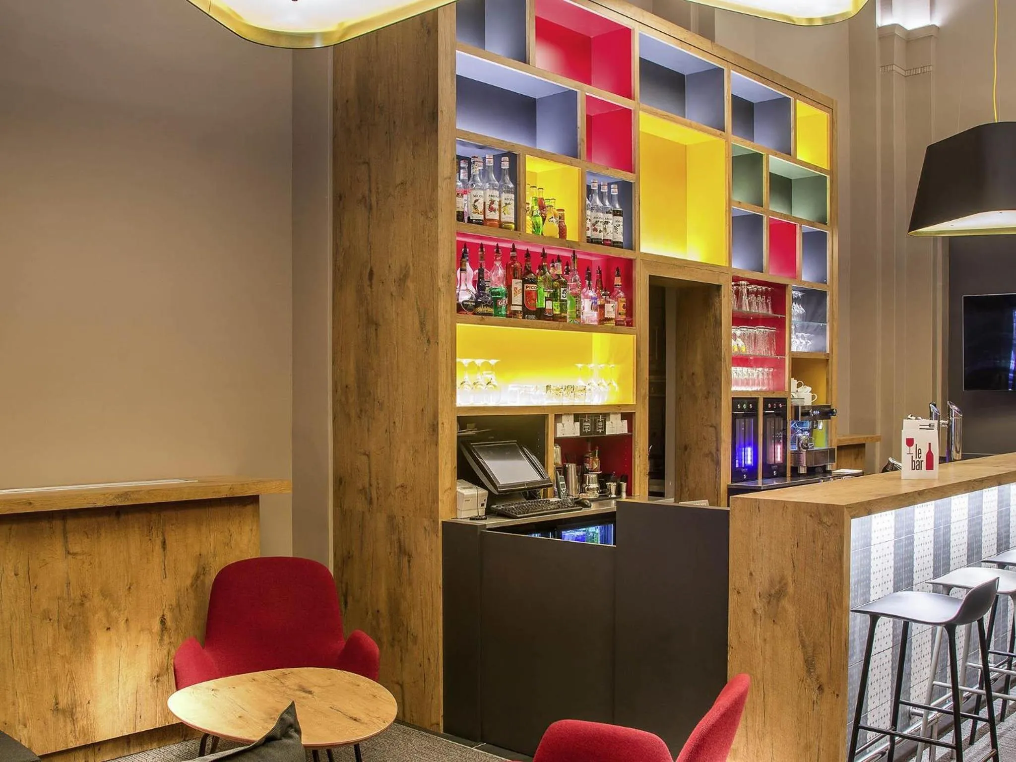 Lounge or bar in ibis Lyon Centre Perrache