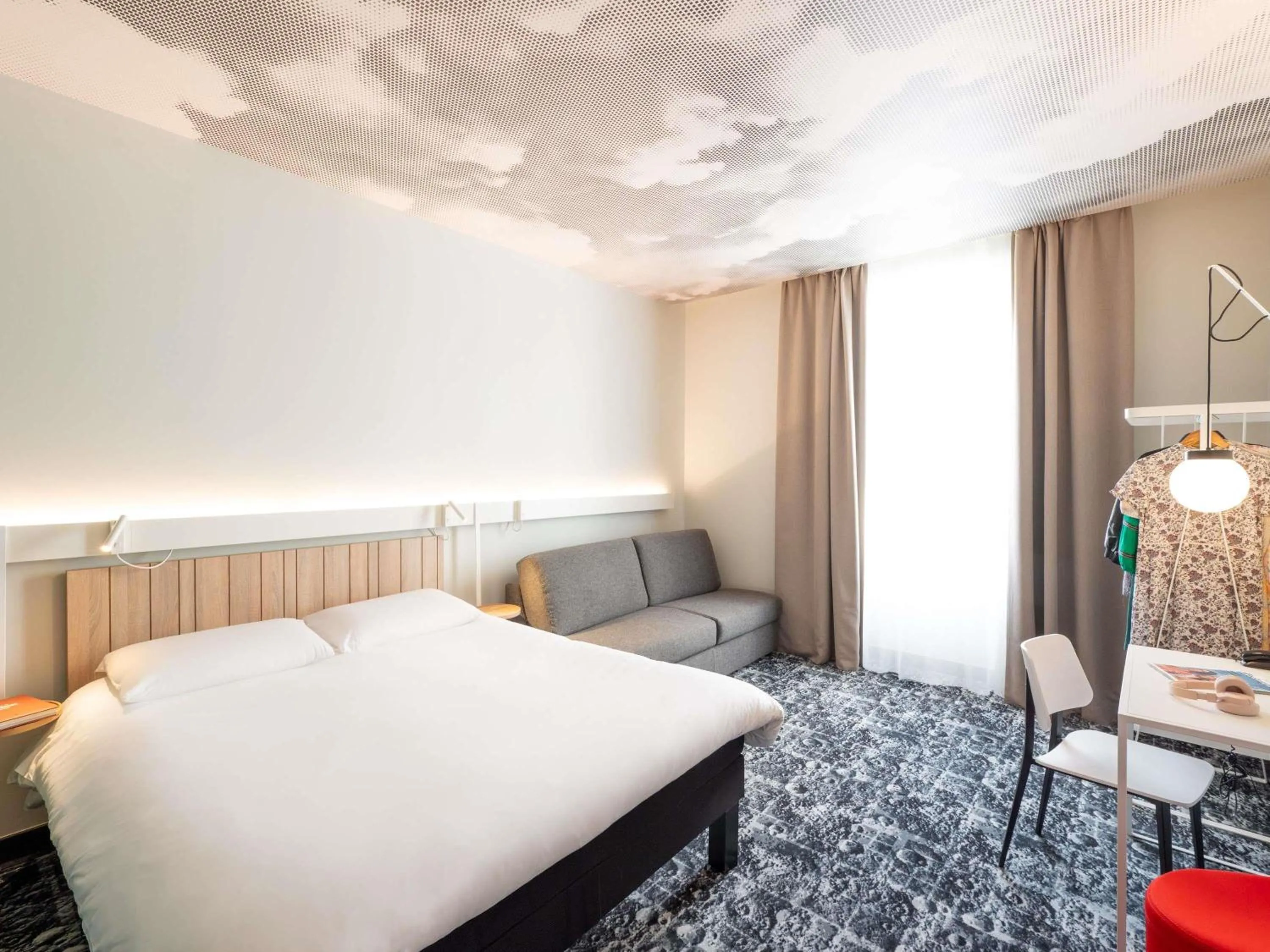 Bedroom, Bed in ibis Lyon Centre Perrache