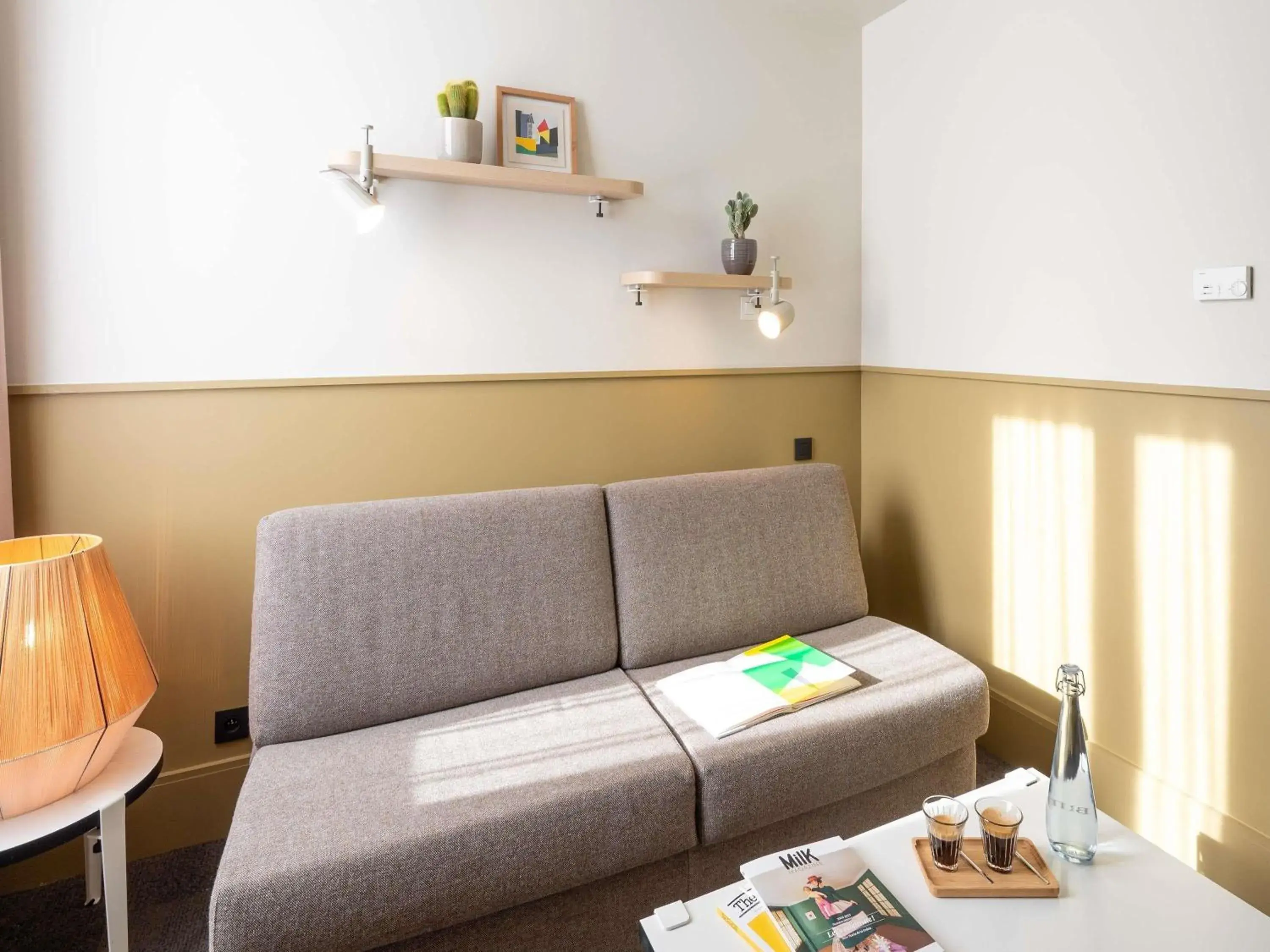 Bedroom in ibis Lyon Centre Perrache Bedroom in ibis Lyon Centre Perrache