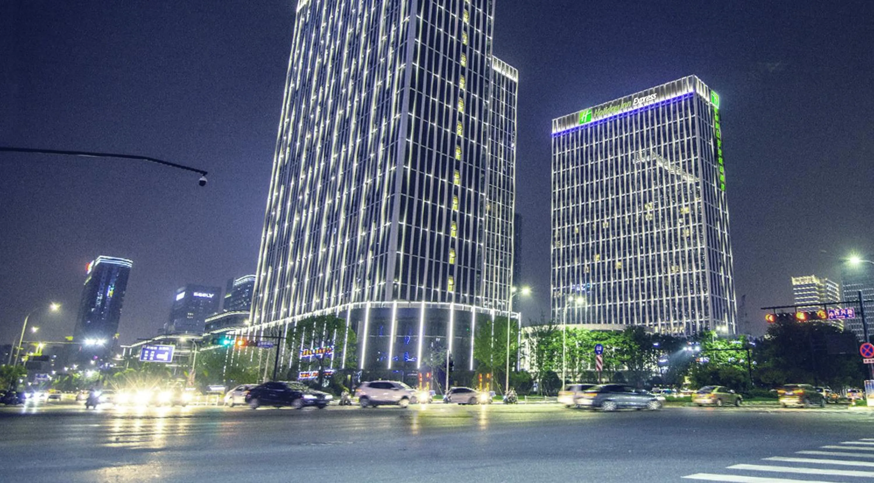 Property building in Holiday Inn Express Hangzhou Binjiang Aoti by IHG