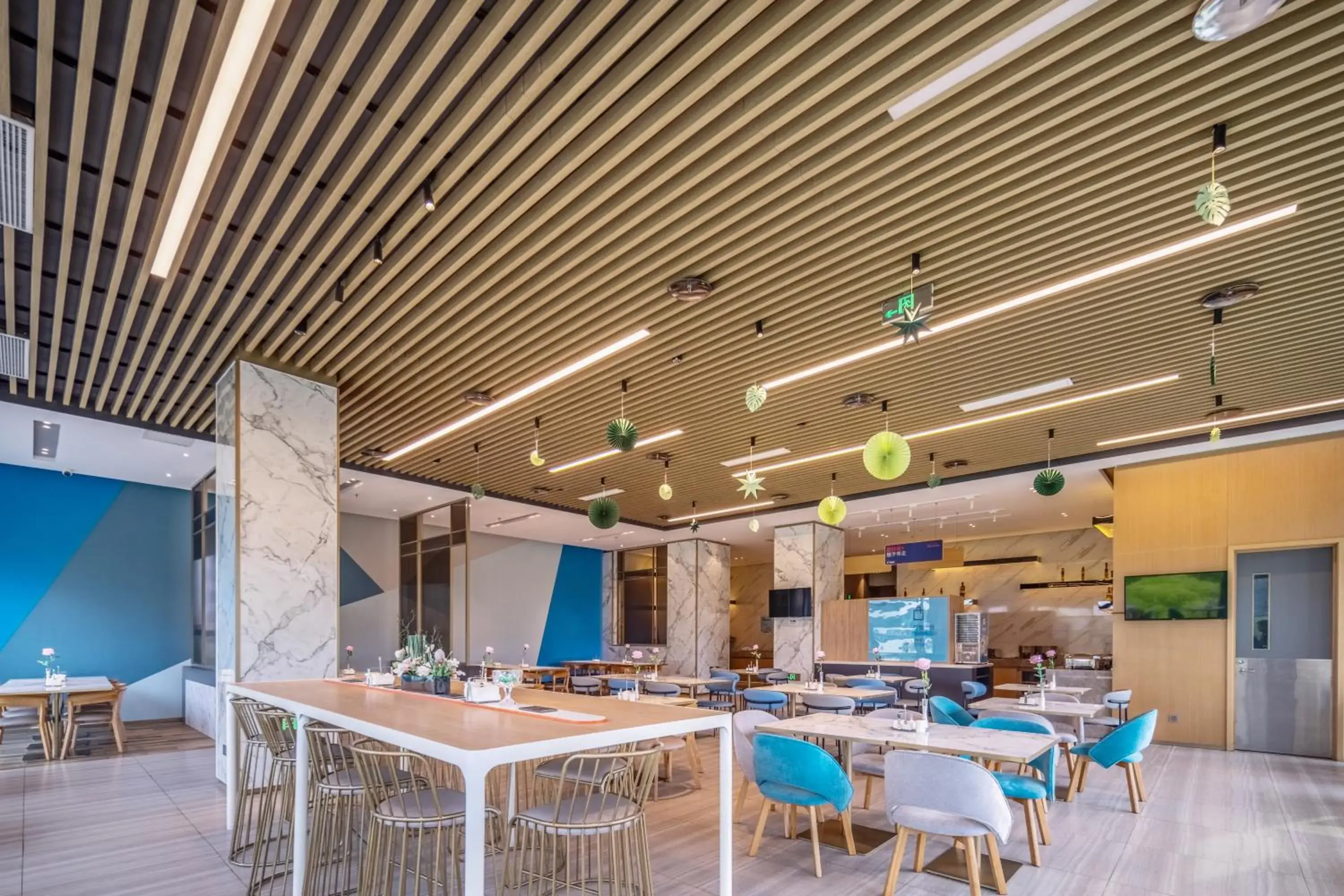 Restaurant/places to eat in Holiday Inn Express Hangzhou Binjiang Aoti by IHG Restaurant/places to eat in Holiday Inn Express Hangzhou Binjiang Aoti by IHG