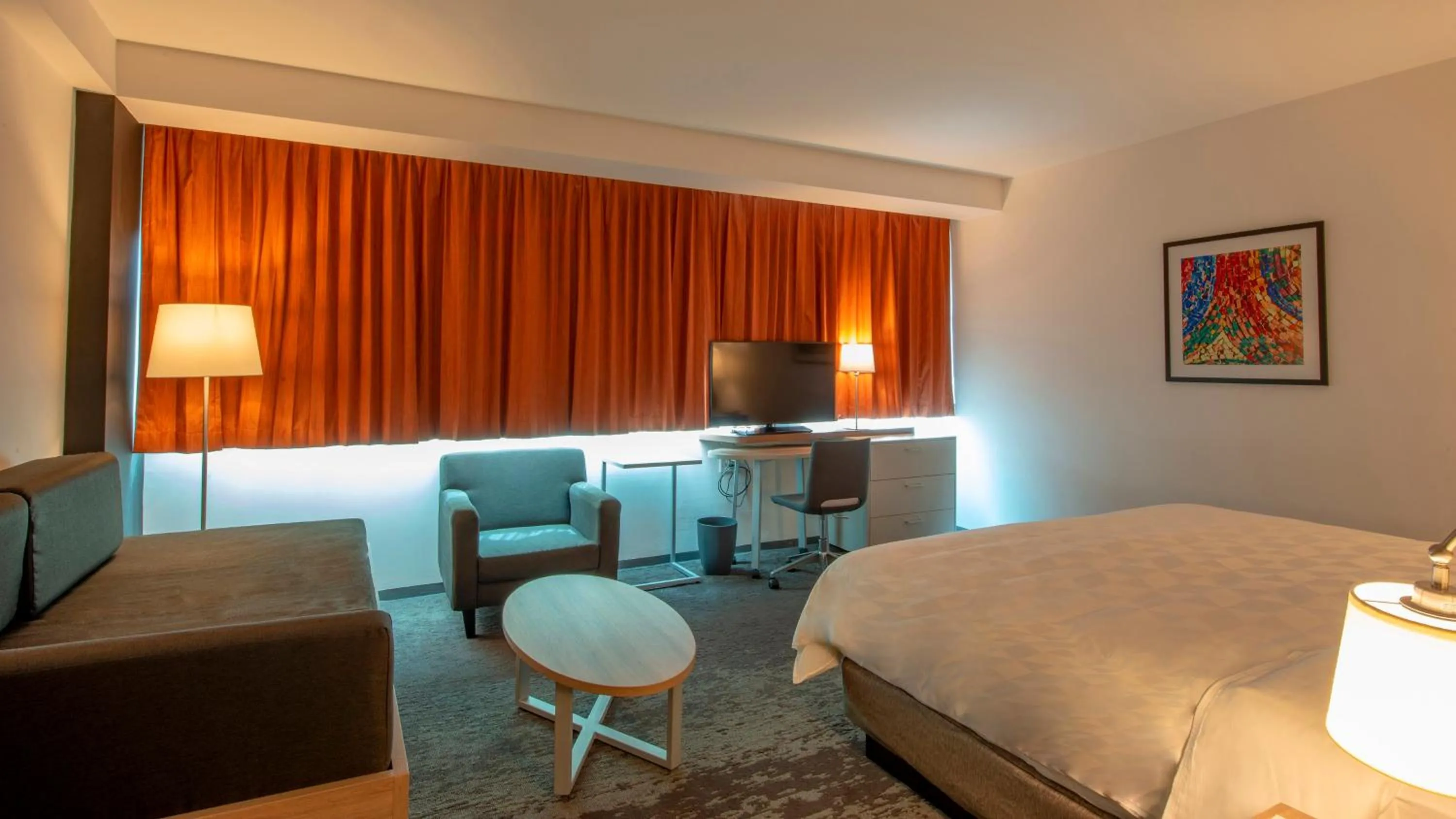 Bedroom, Bed in Holiday Inn & Suites - Merida La Isla by IHG