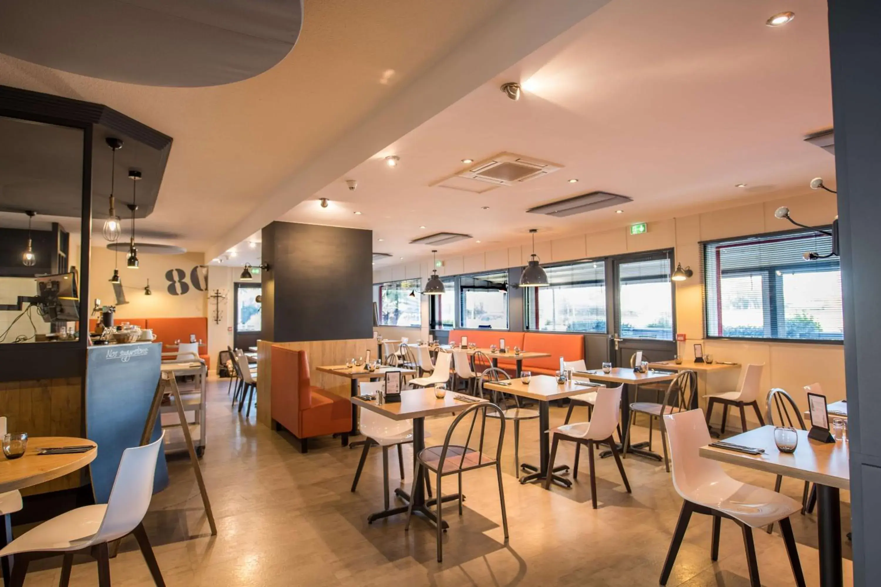 Restaurant/places to eat in Brit Hotel La Rochelle Périgny Restaurant/places to eat in Brit Hotel La Rochelle Périgny