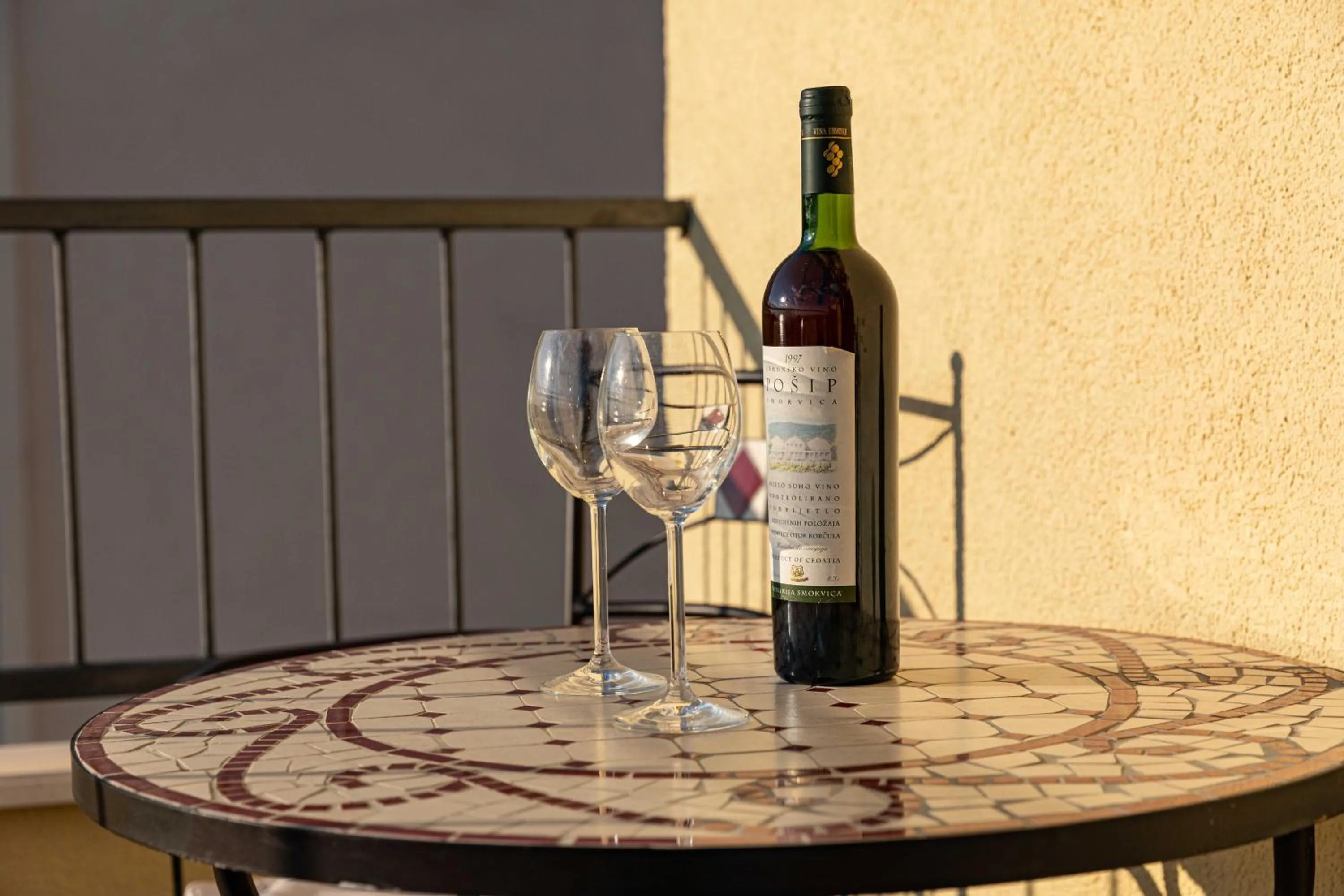 Dining area in Apartments Kristić
