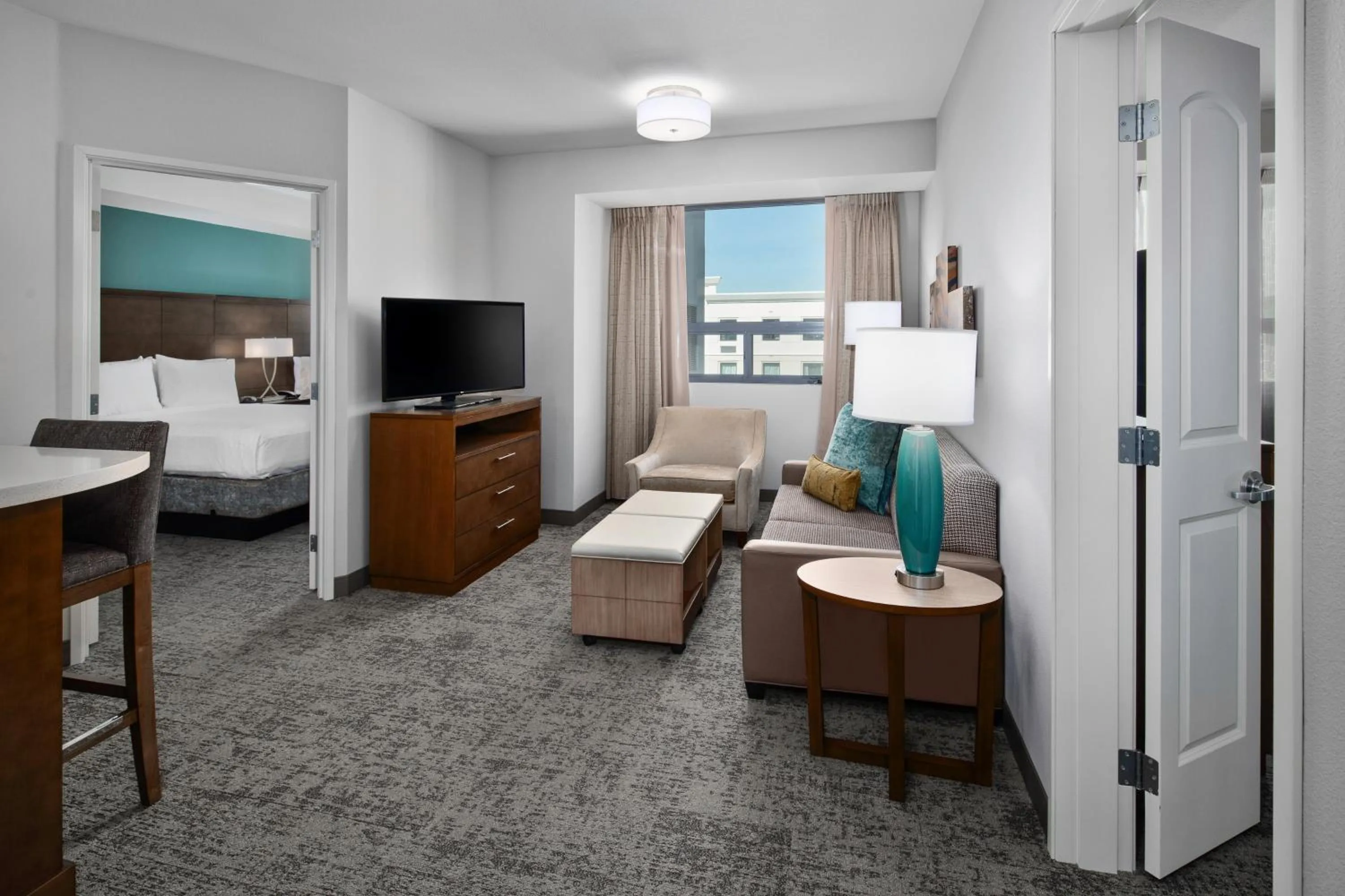TV and multimedia, Bed in Staybridge Suites Irvine - John Wayne Airport by IHG