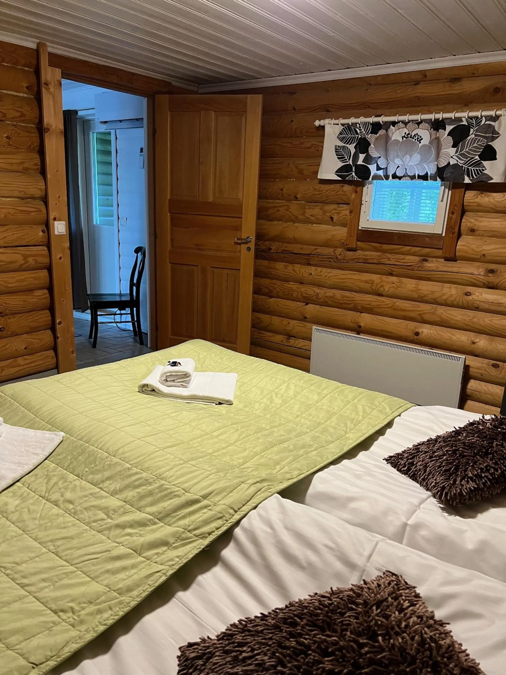 Bed in Rantakatti Apartments