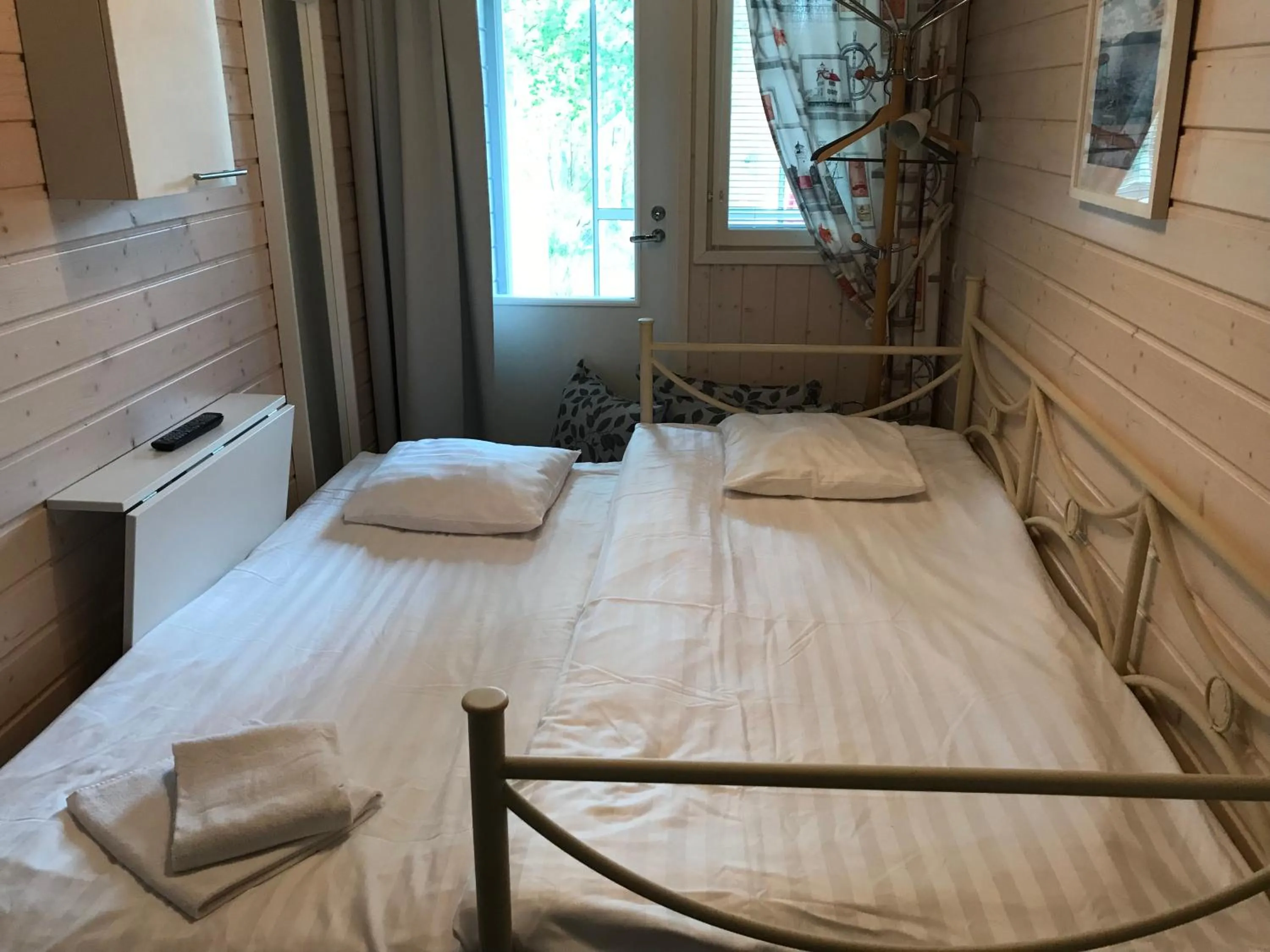 Bed in Rantakatti Apartments