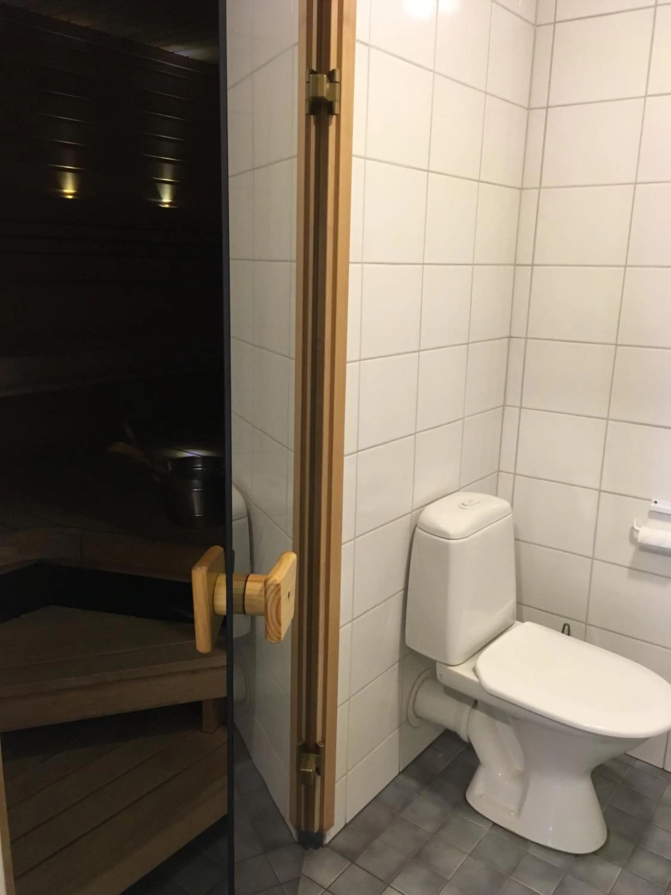 Toilet in Rantakatti Apartments