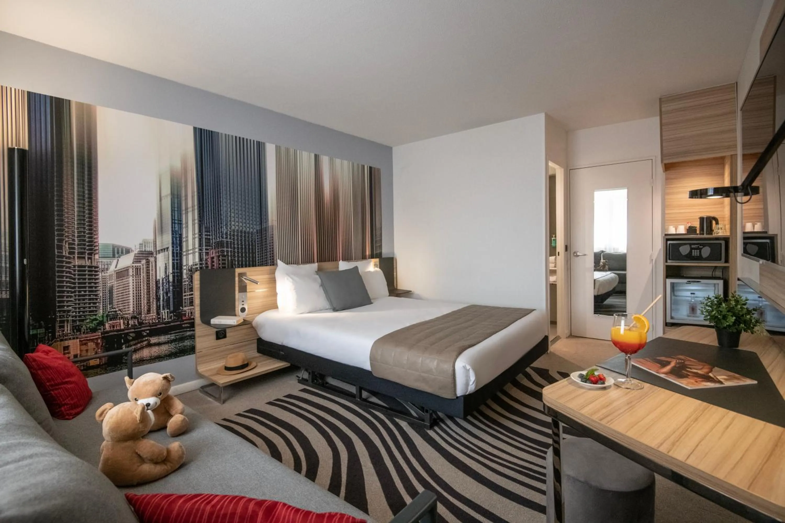 Property building, Bed in Novotel Nice Centre Vieux Nice