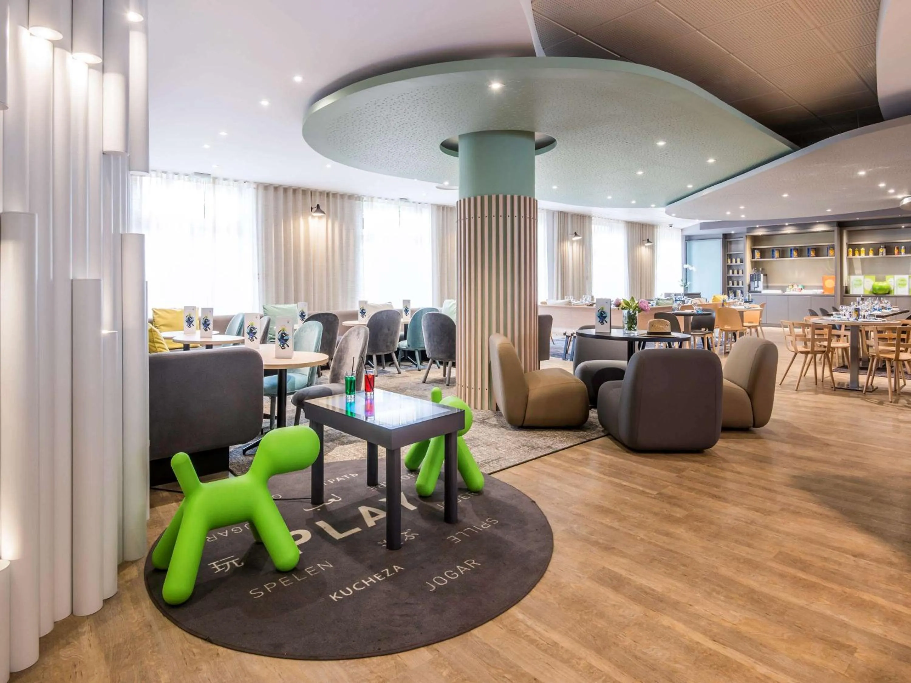 Lounge or bar in Novotel Nice Centre Vieux Nice