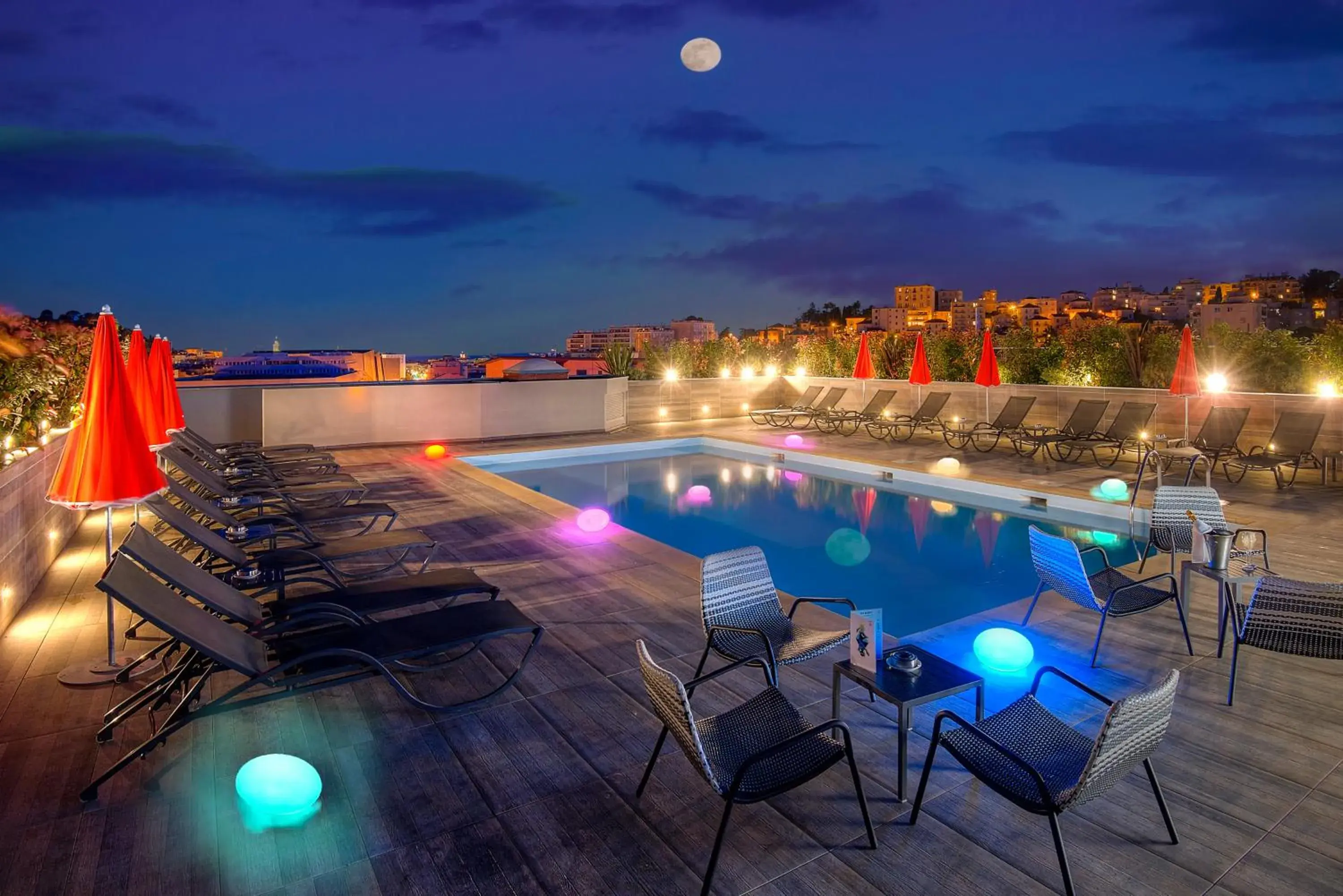 Swimming pool in Novotel Nice Centre Vieux Nice Swimming pool in Novotel Nice Centre Vieux Nice