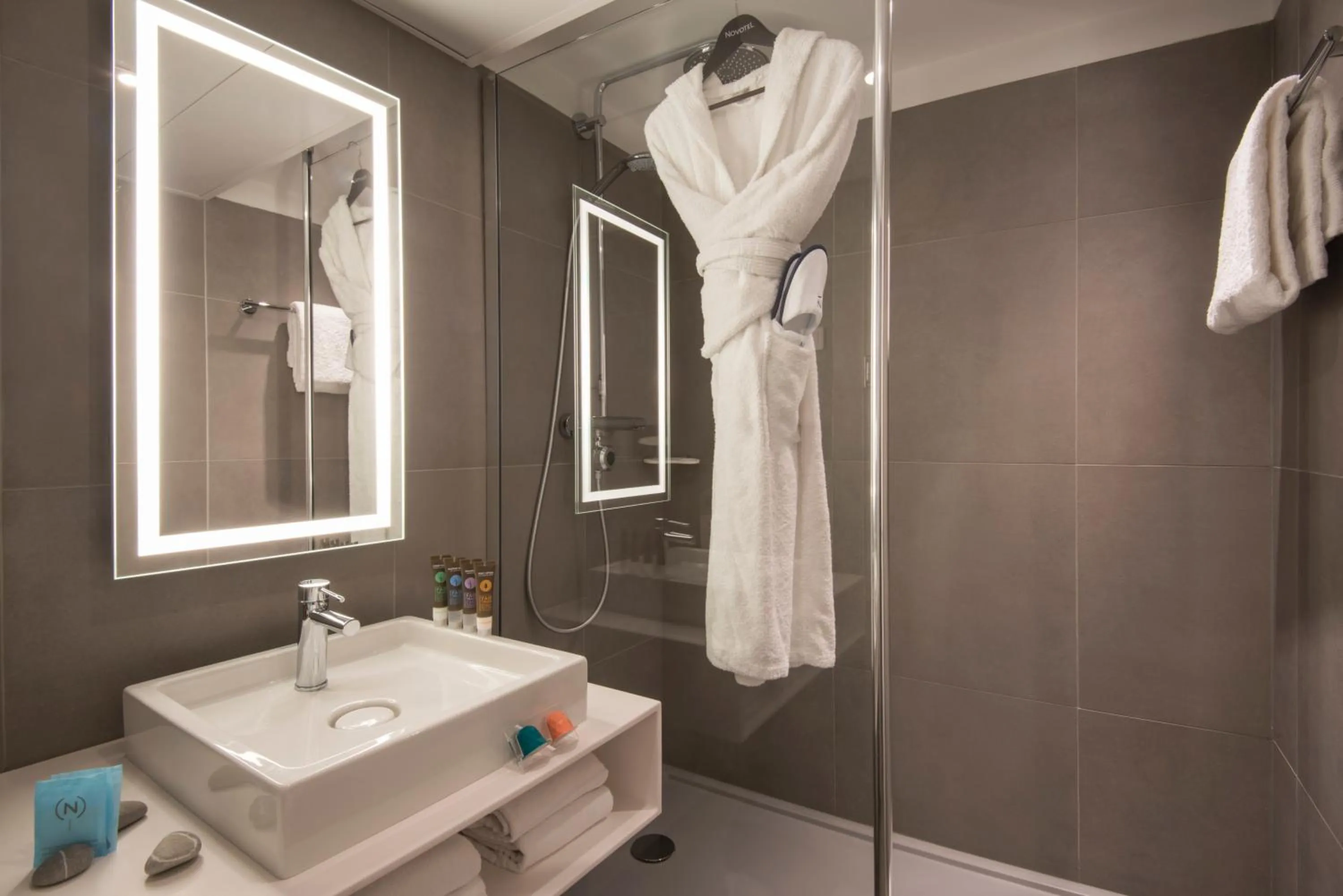 Bathroom in Novotel Nice Centre Vieux Nice