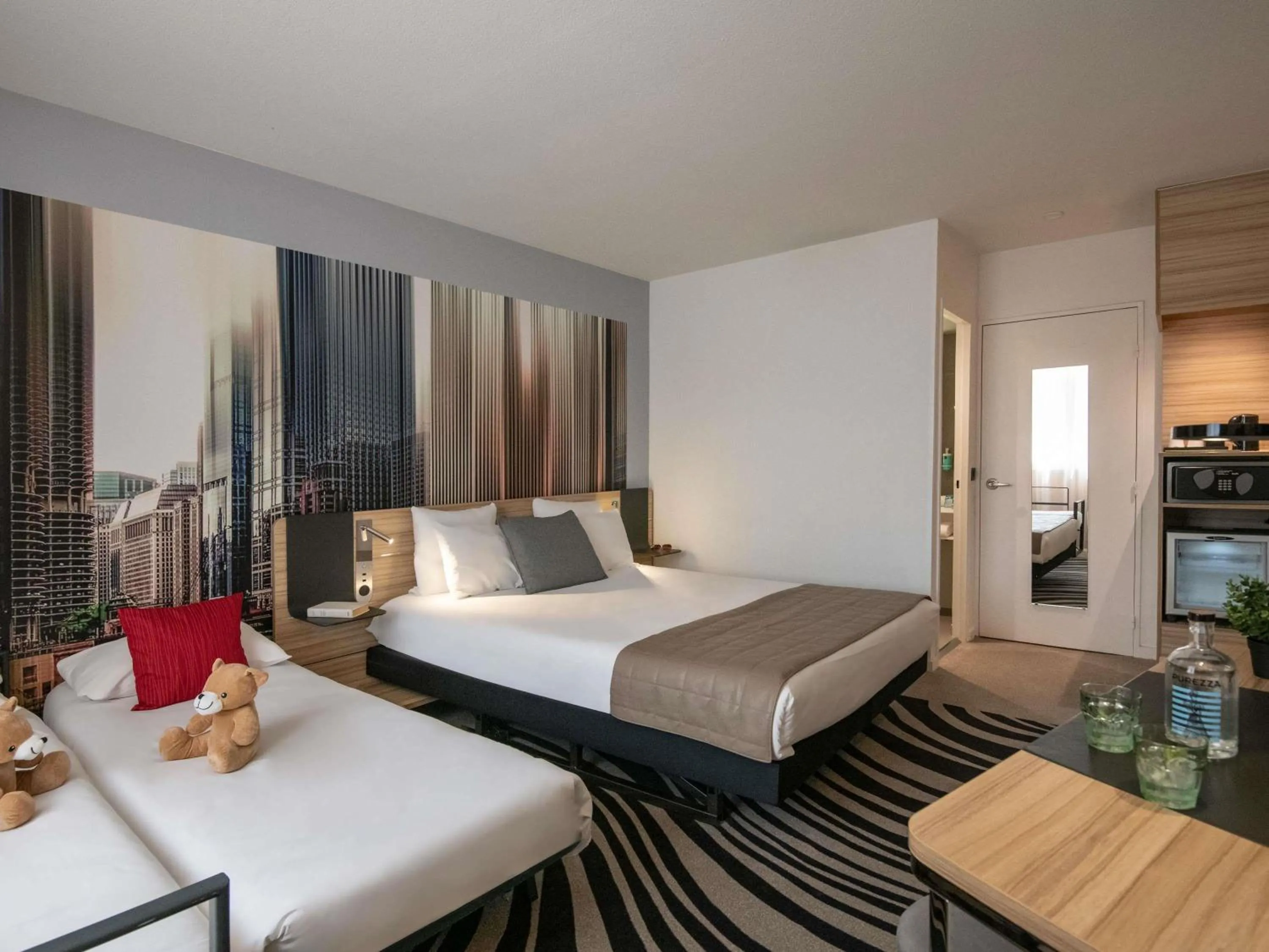 Bedroom, Bed in Novotel Nice Centre Vieux Nice