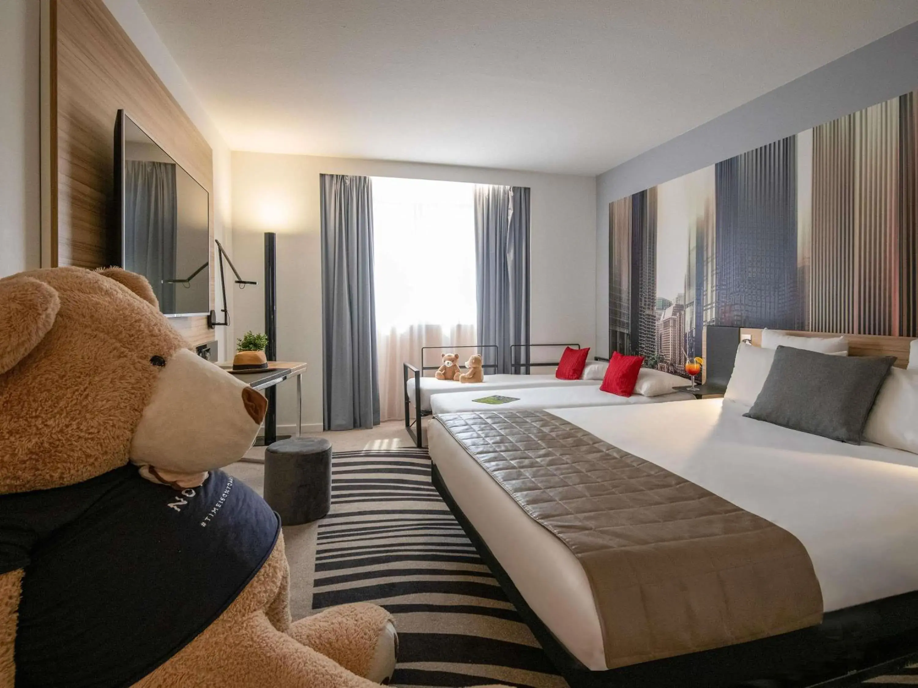 Bedroom, Bed in Novotel Nice Centre Vieux Nice Bedroom, Bed in Novotel Nice Centre Vieux Nice