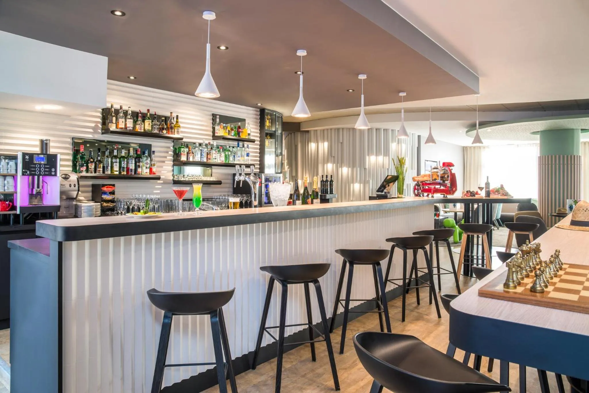 Lounge or bar in Novotel Nice Centre Vieux Nice