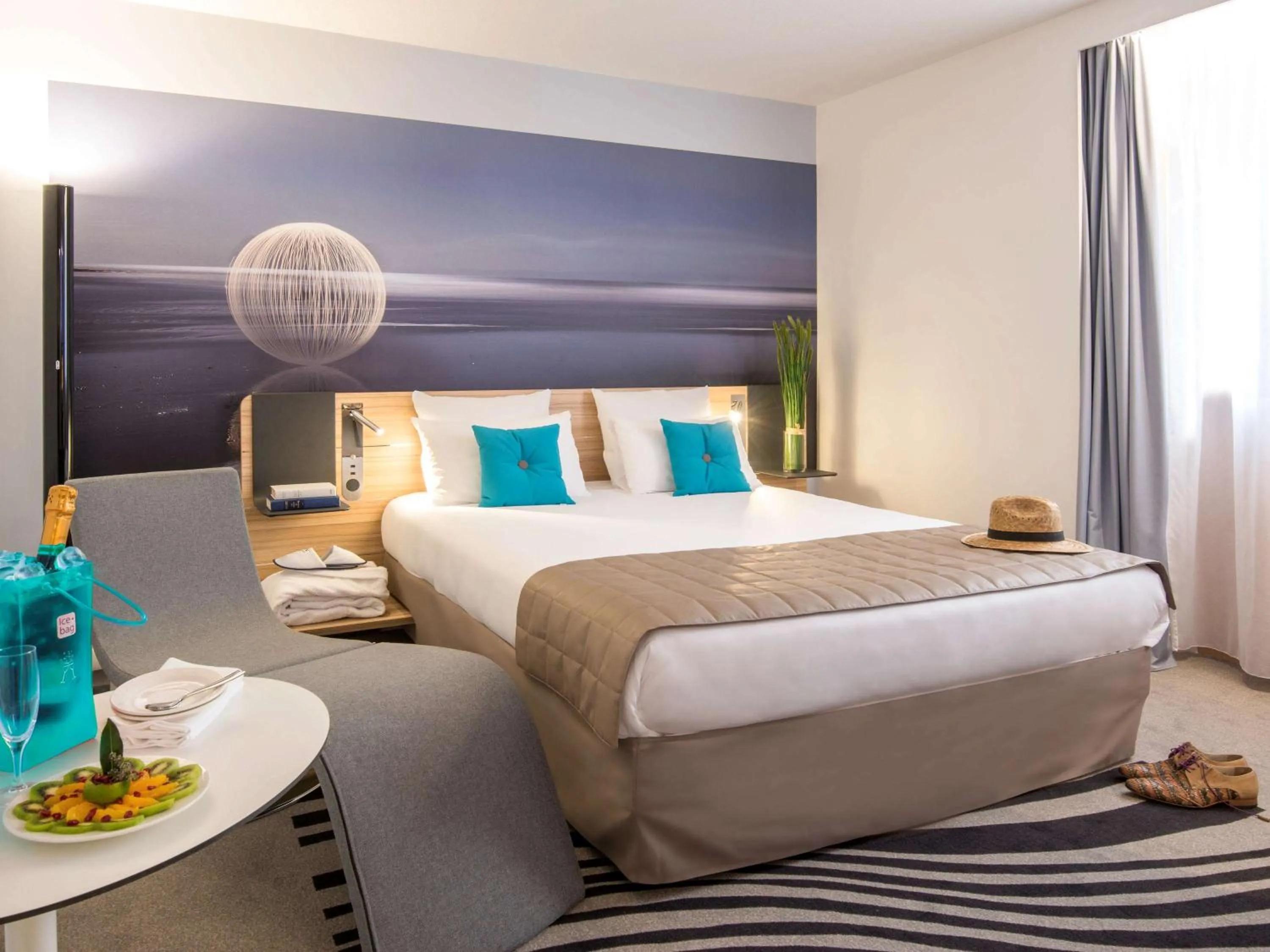 Photo of the whole room, Bed in Novotel Nice Centre Vieux Nice