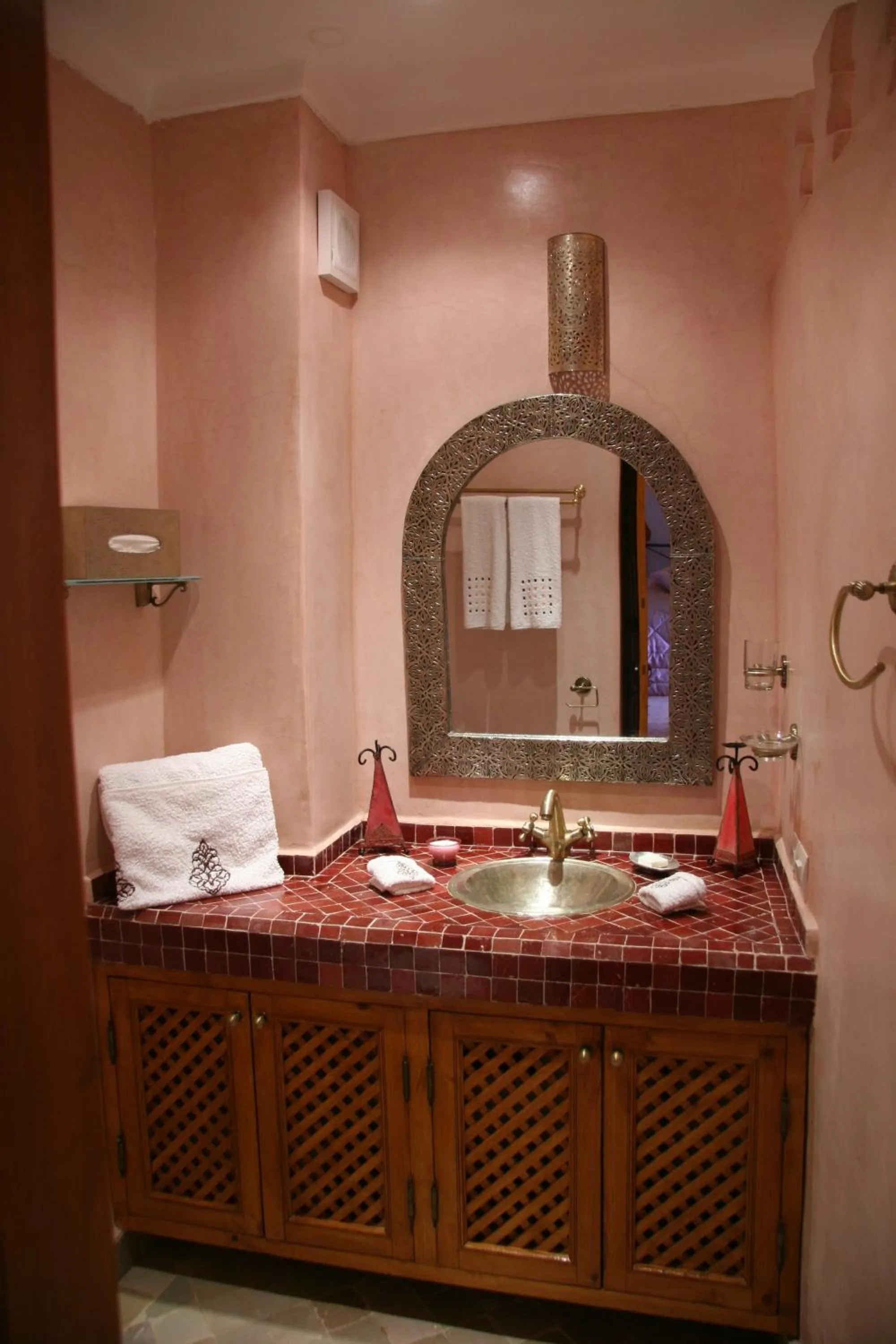 Bathroom in Riad Couleurs du Sud