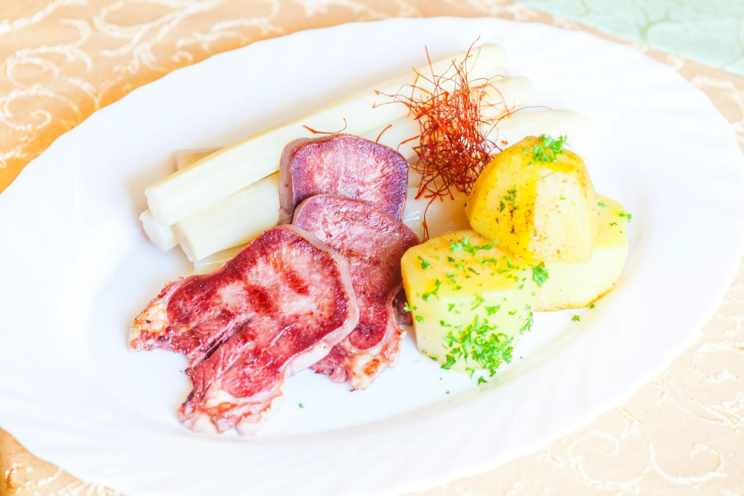 Meals in Schwarzes Ross Hotel & Restaurant Oberwiesenthal