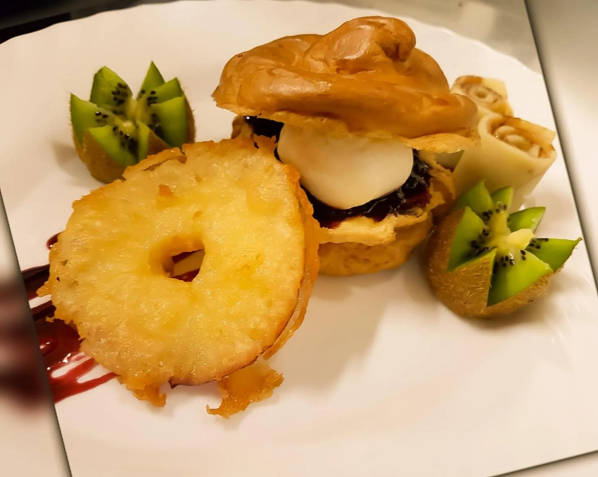 Meals in Schwarzes Ross Hotel & Restaurant Oberwiesenthal